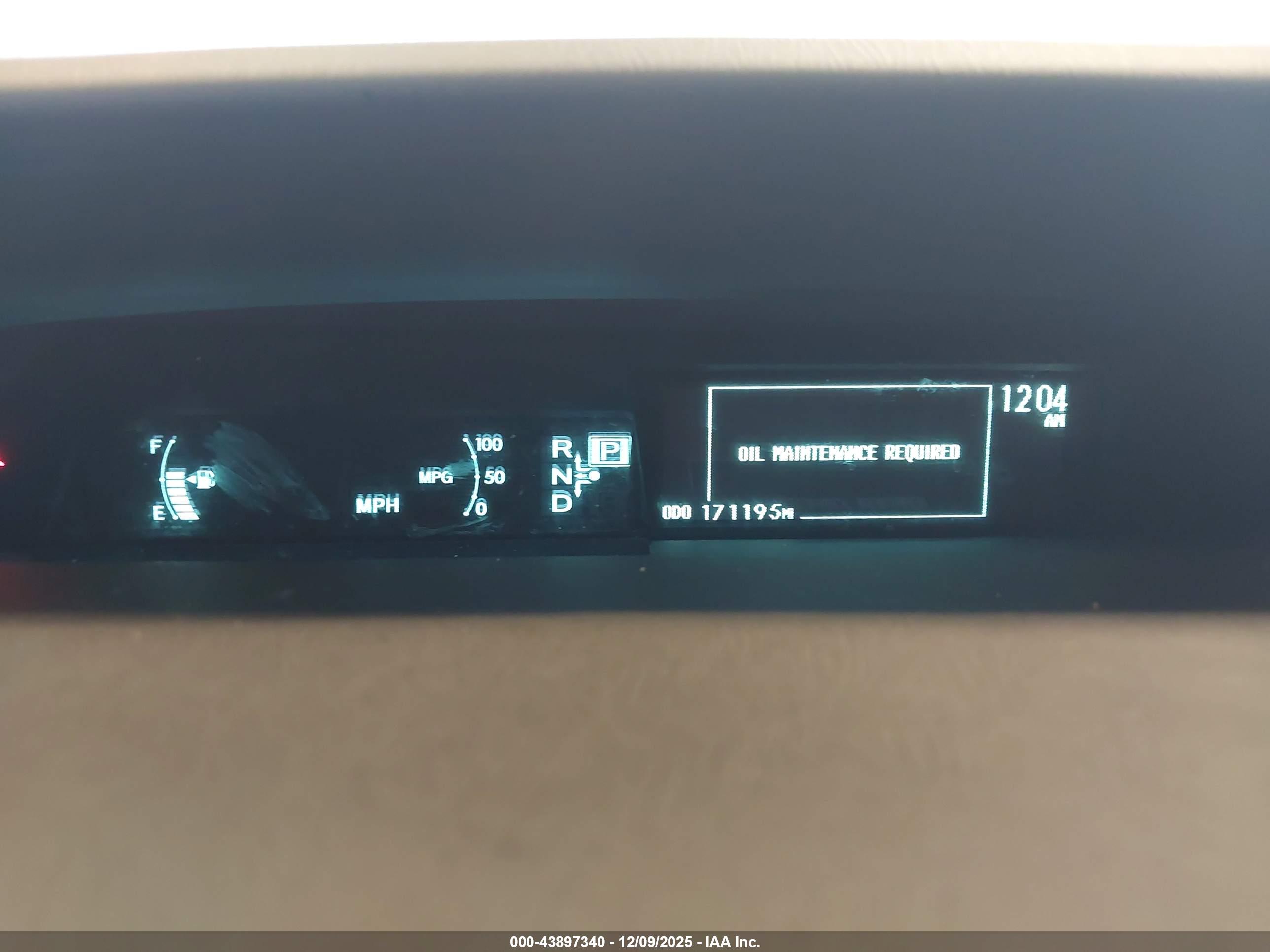 TOYOTA PRIUS image 7