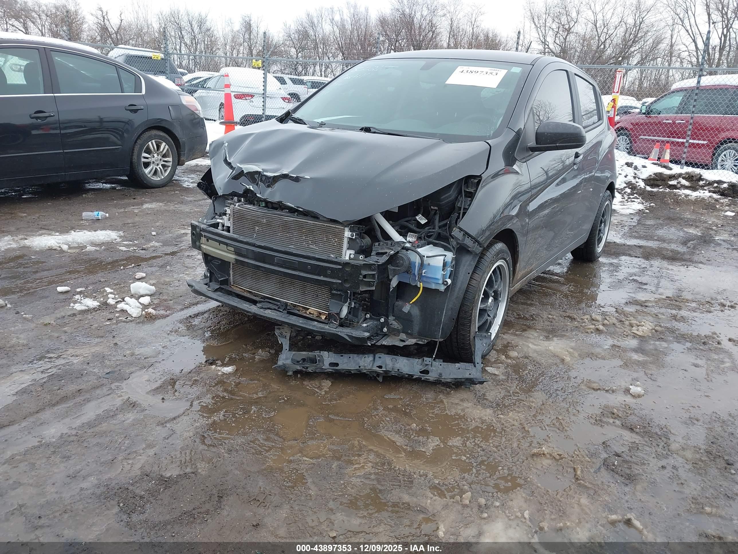 CHEVROLET SPARK image 6