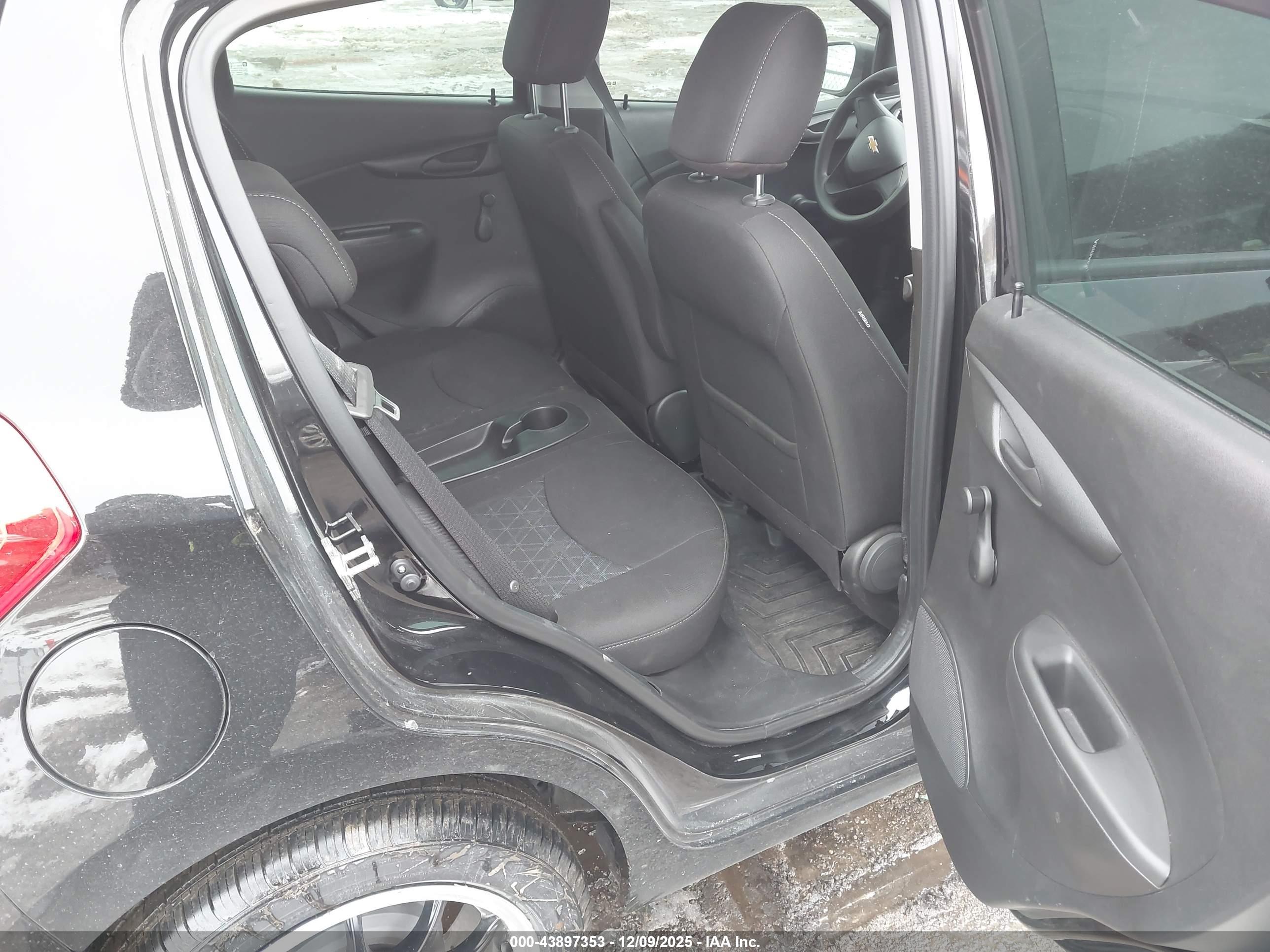 CHEVROLET SPARK image 8
