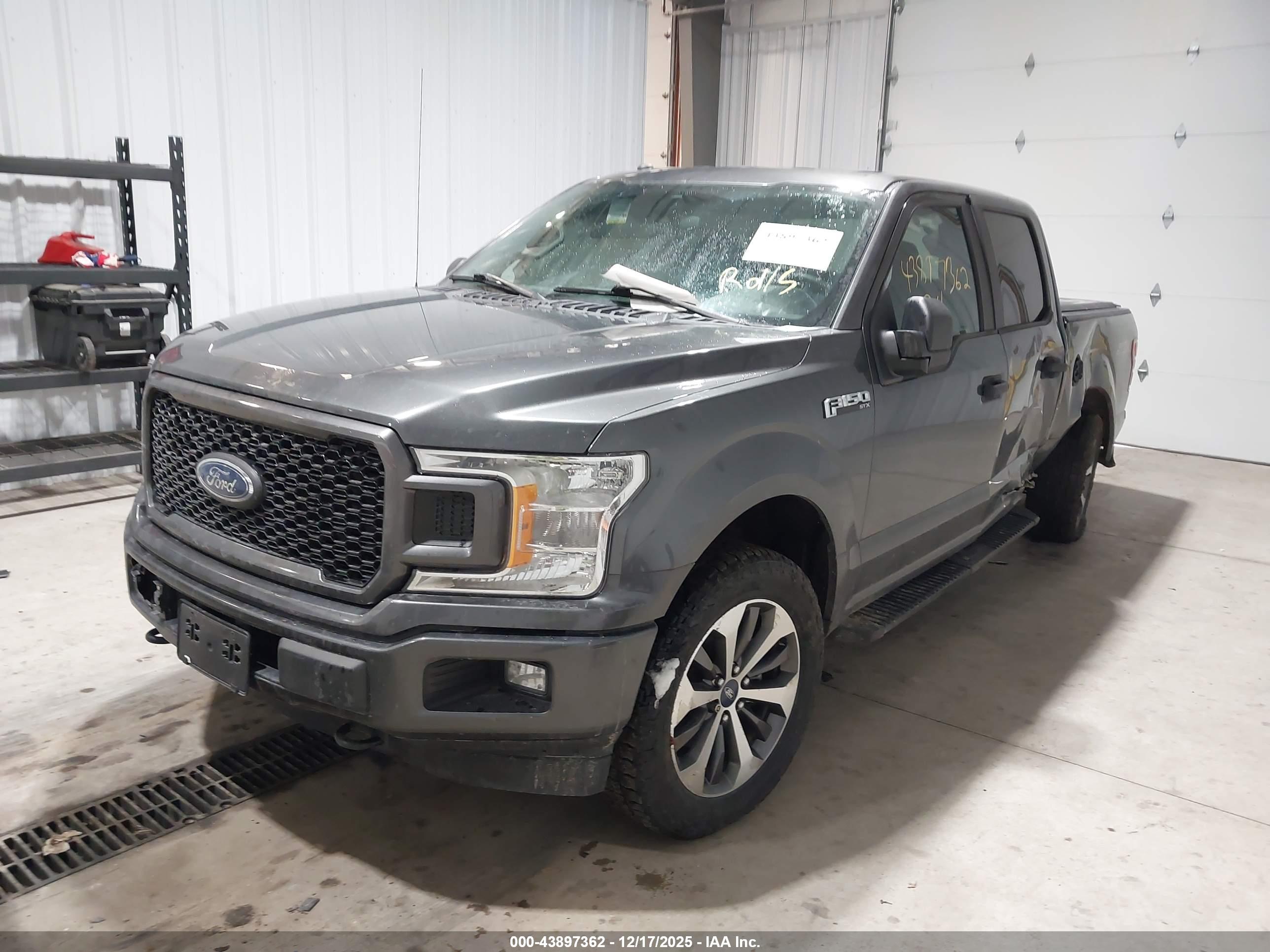 FORD F-150 image 2