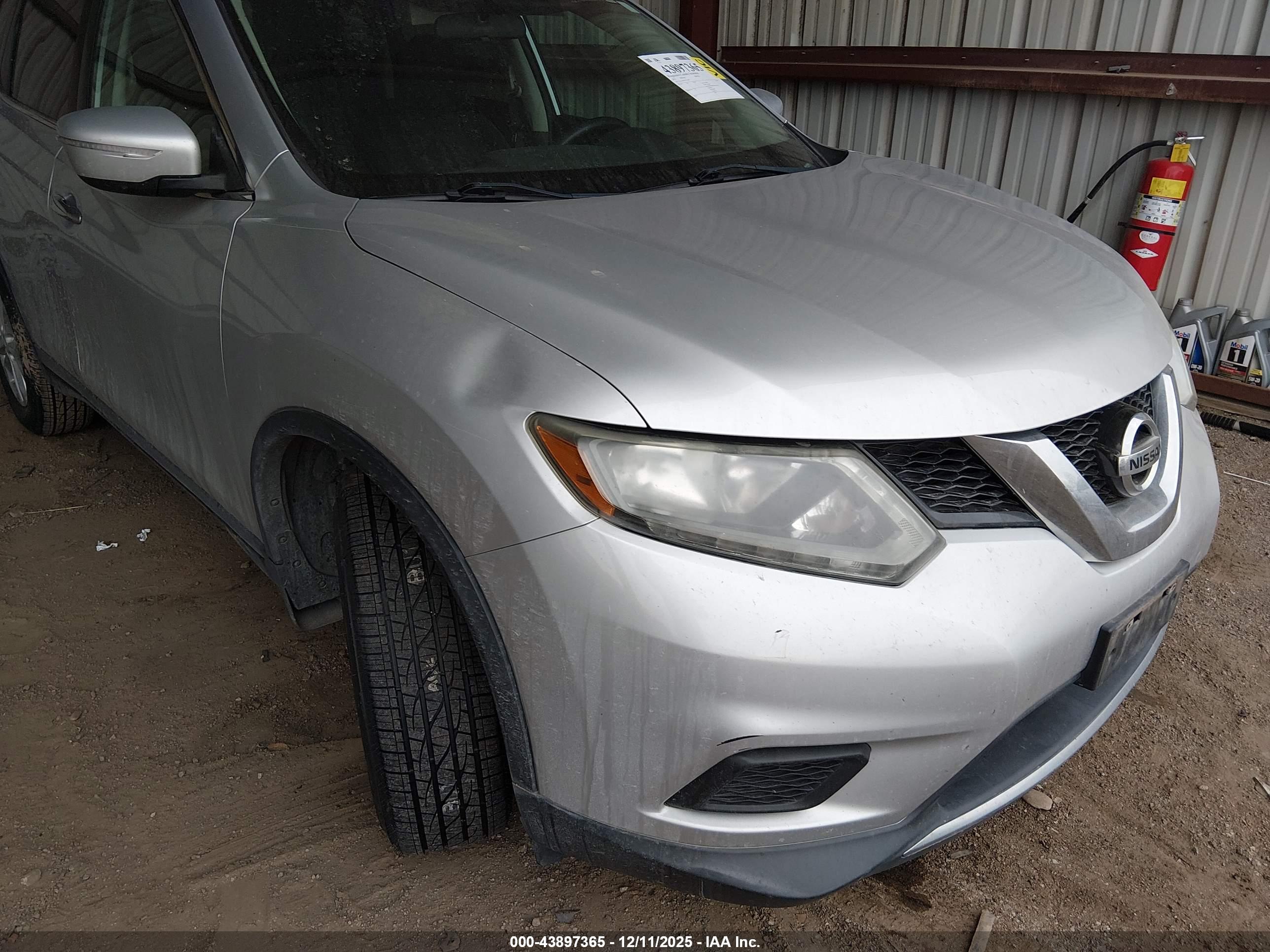 NISSAN ROGUE image 6