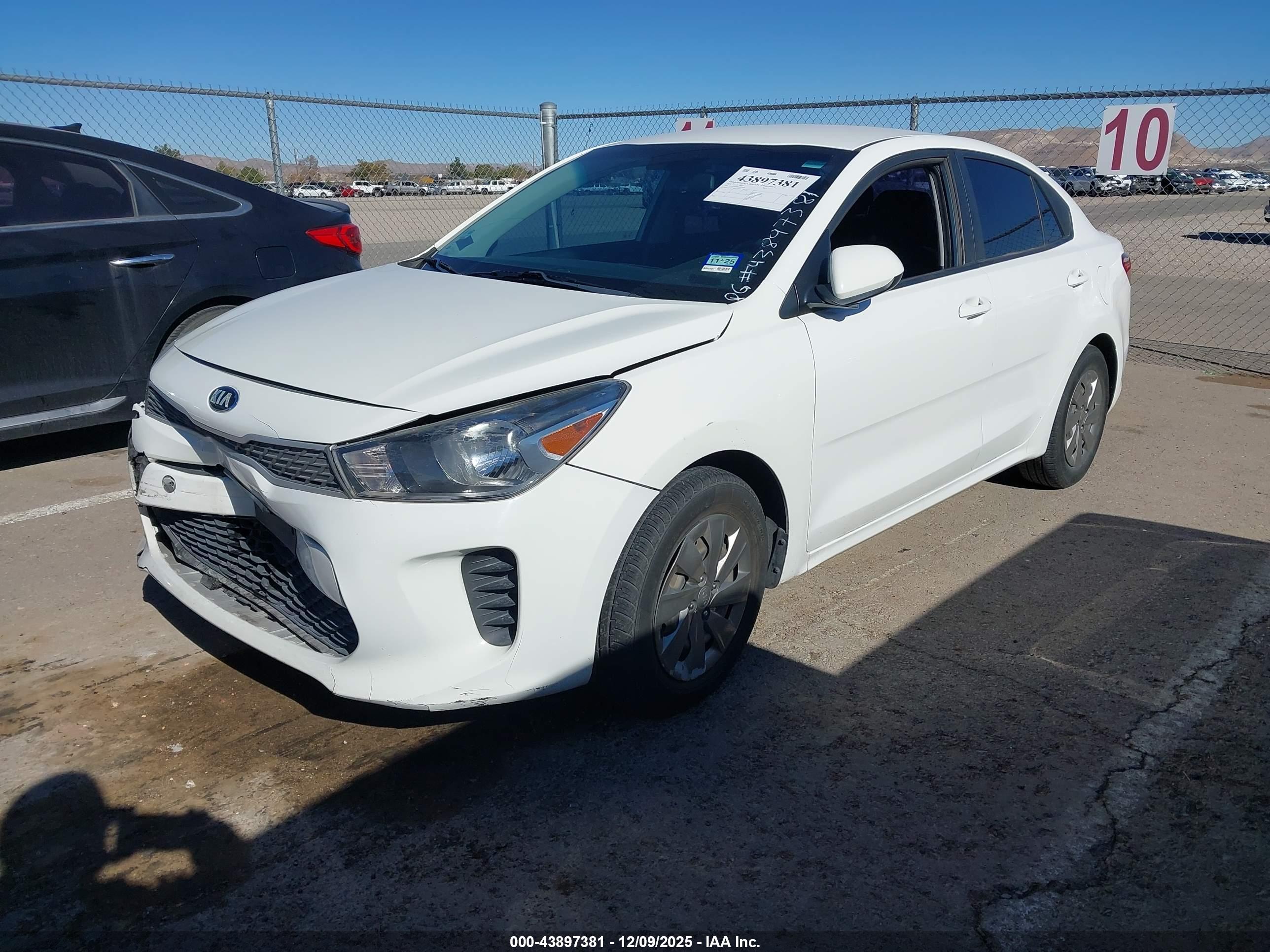 KIA RIO image 2