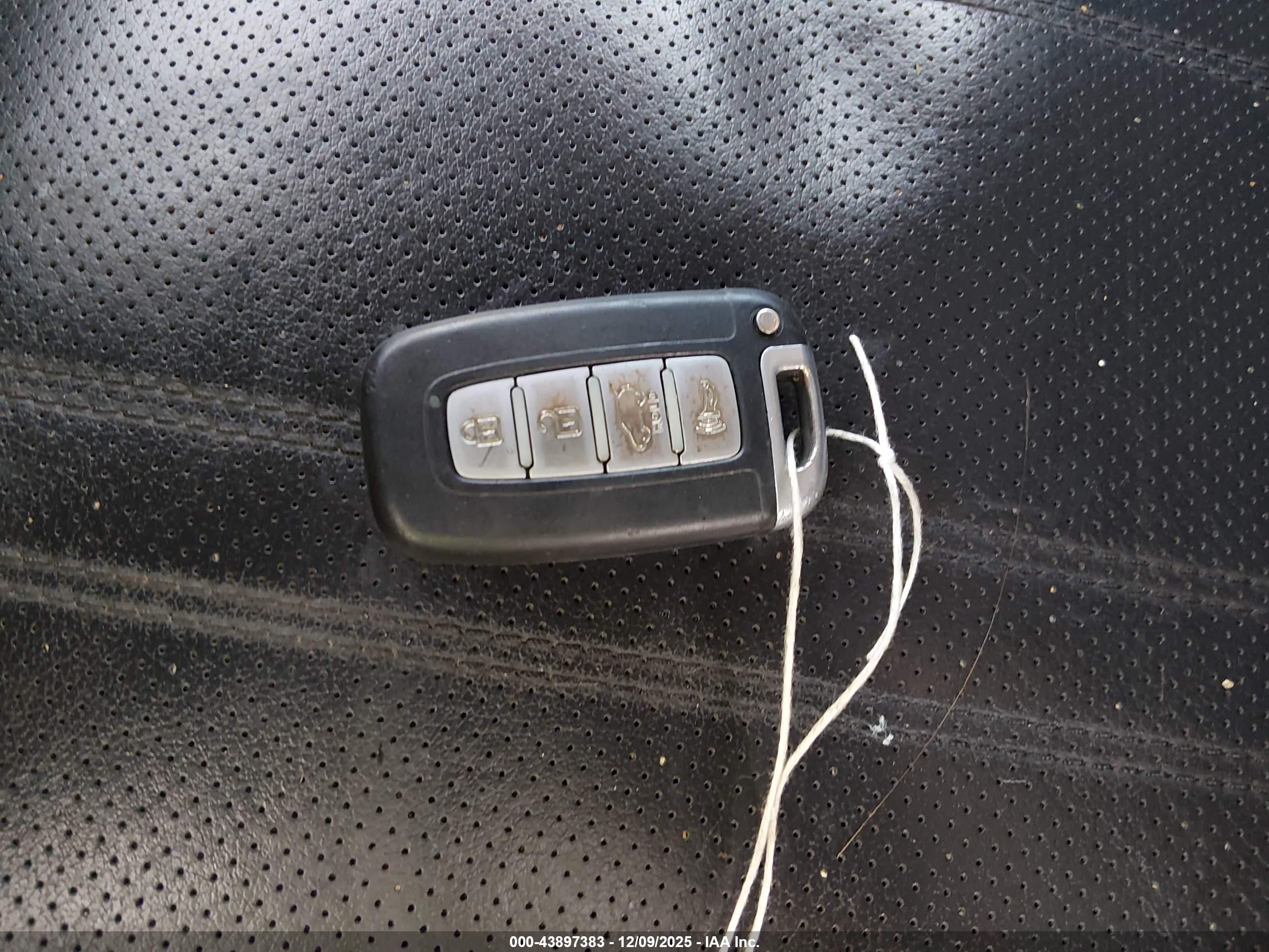 KIA SPORTAGE image 11