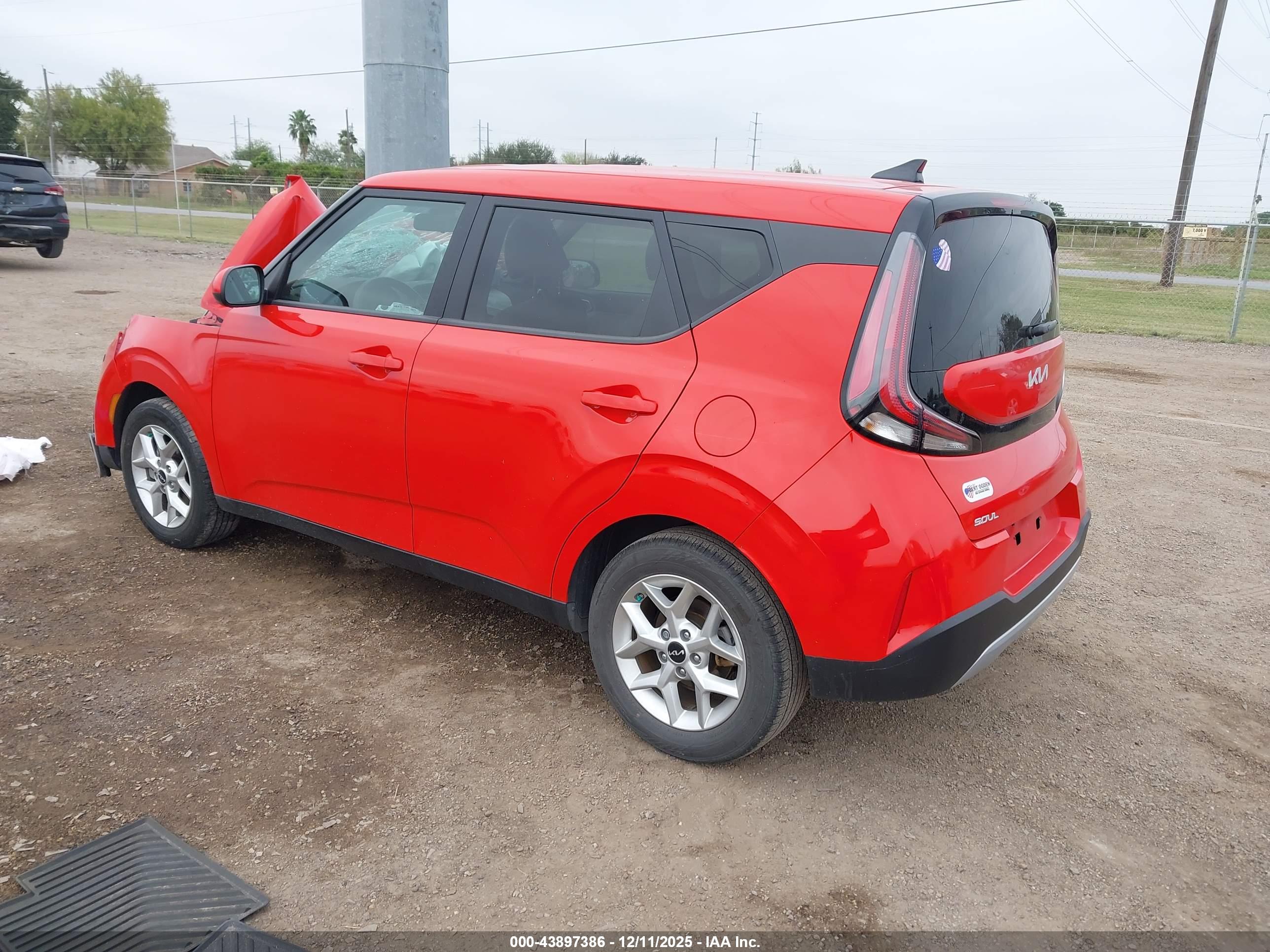 KIA SOUL image 3