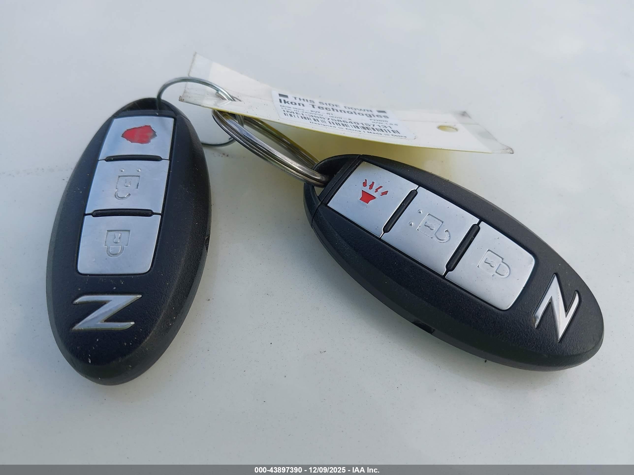 NISSAN 370Z image 11