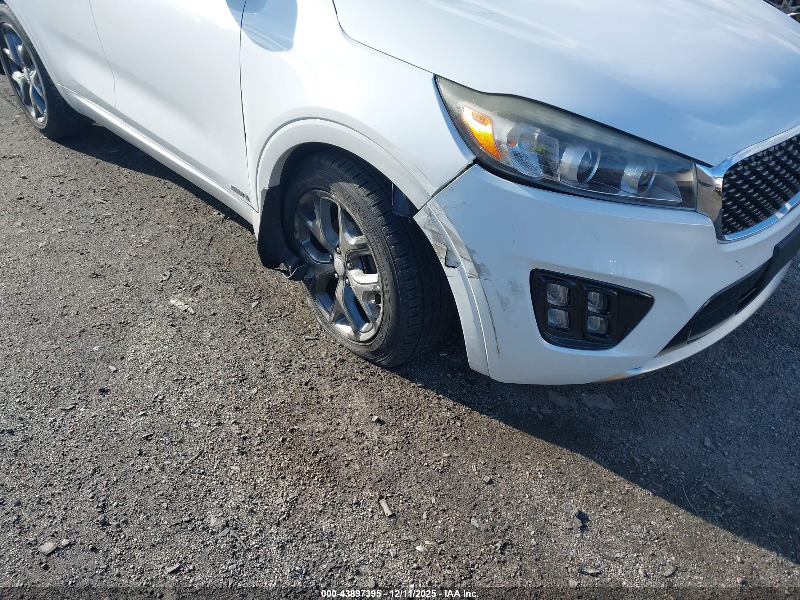 KIA SORENTO image 6