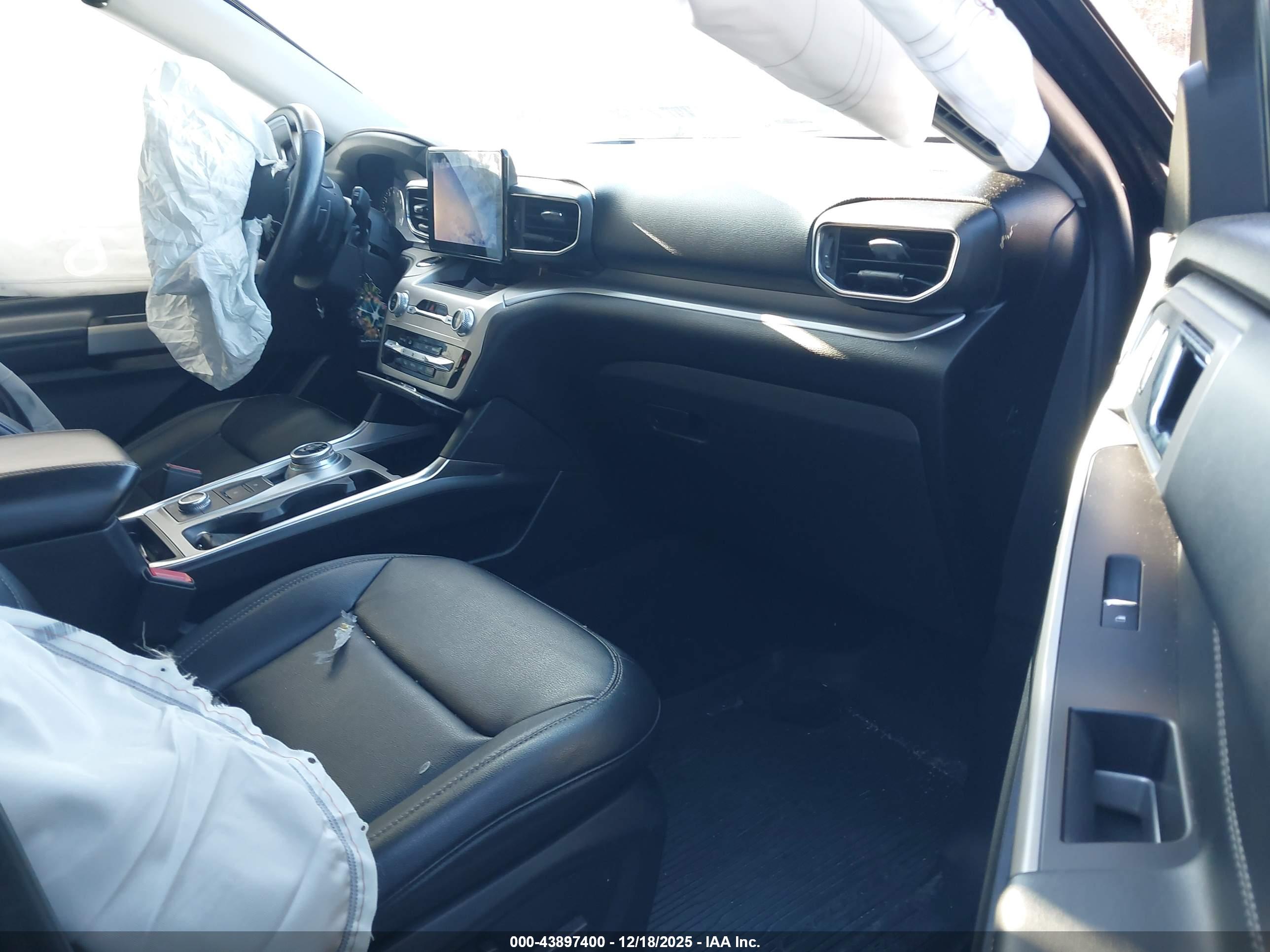 FORD EXPLORER image 5