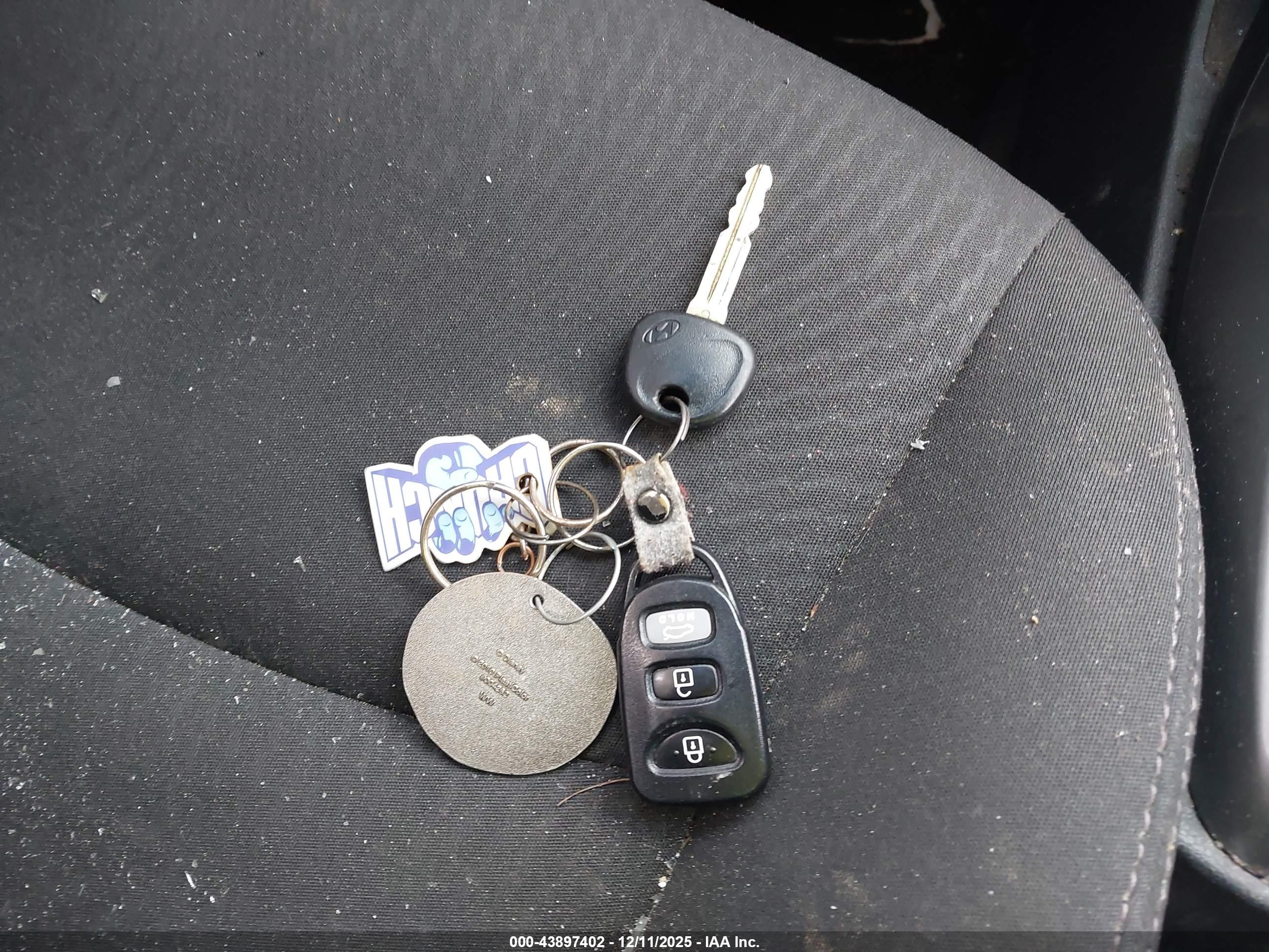 HYUNDAI ELANTRA image 11