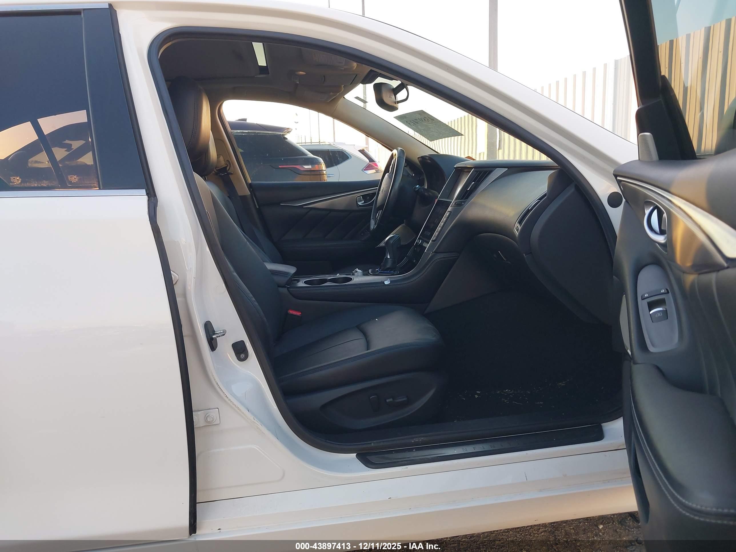 INFINITI Q50 image 5