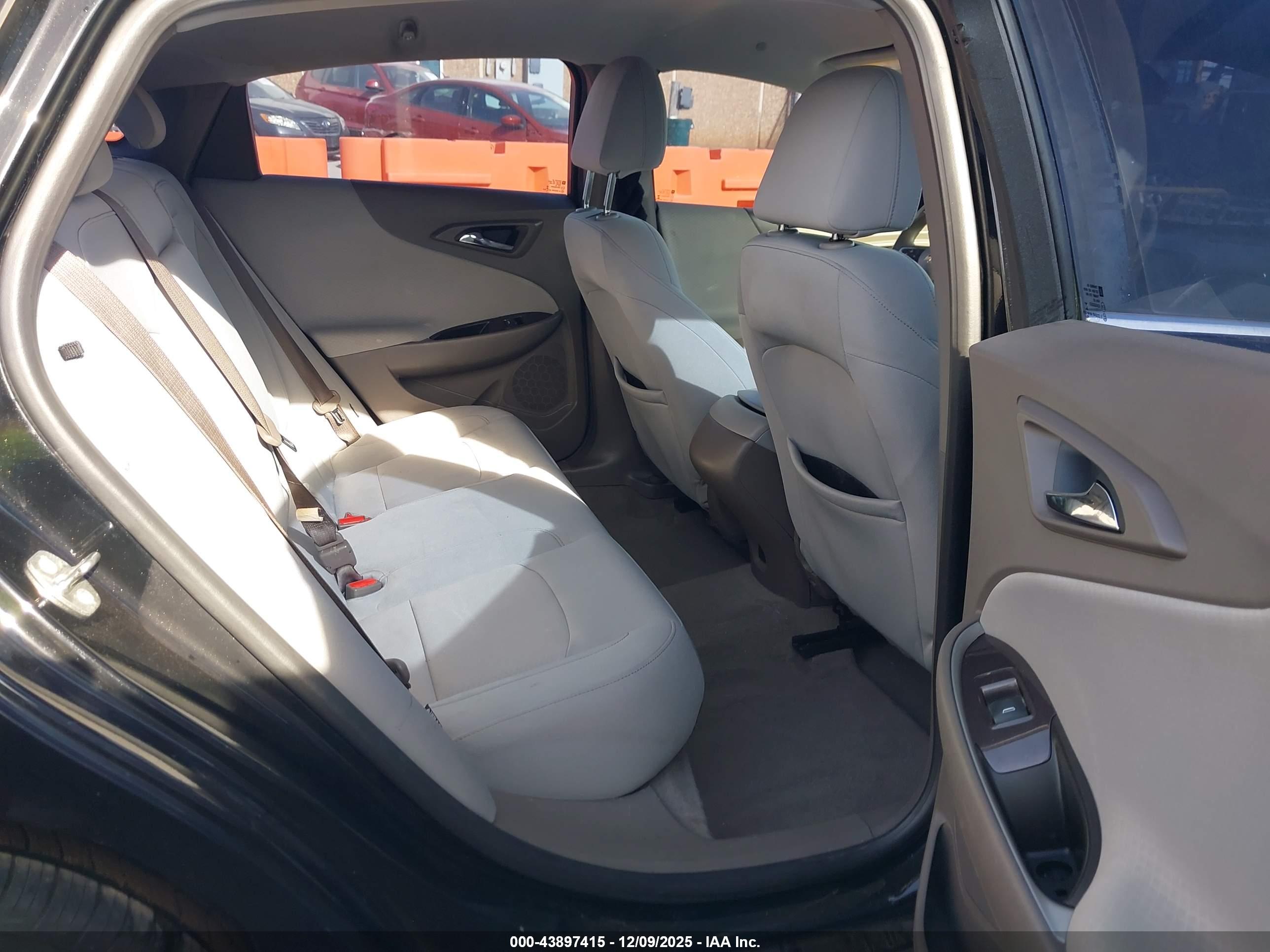 CHEVROLET MALIBU image 8