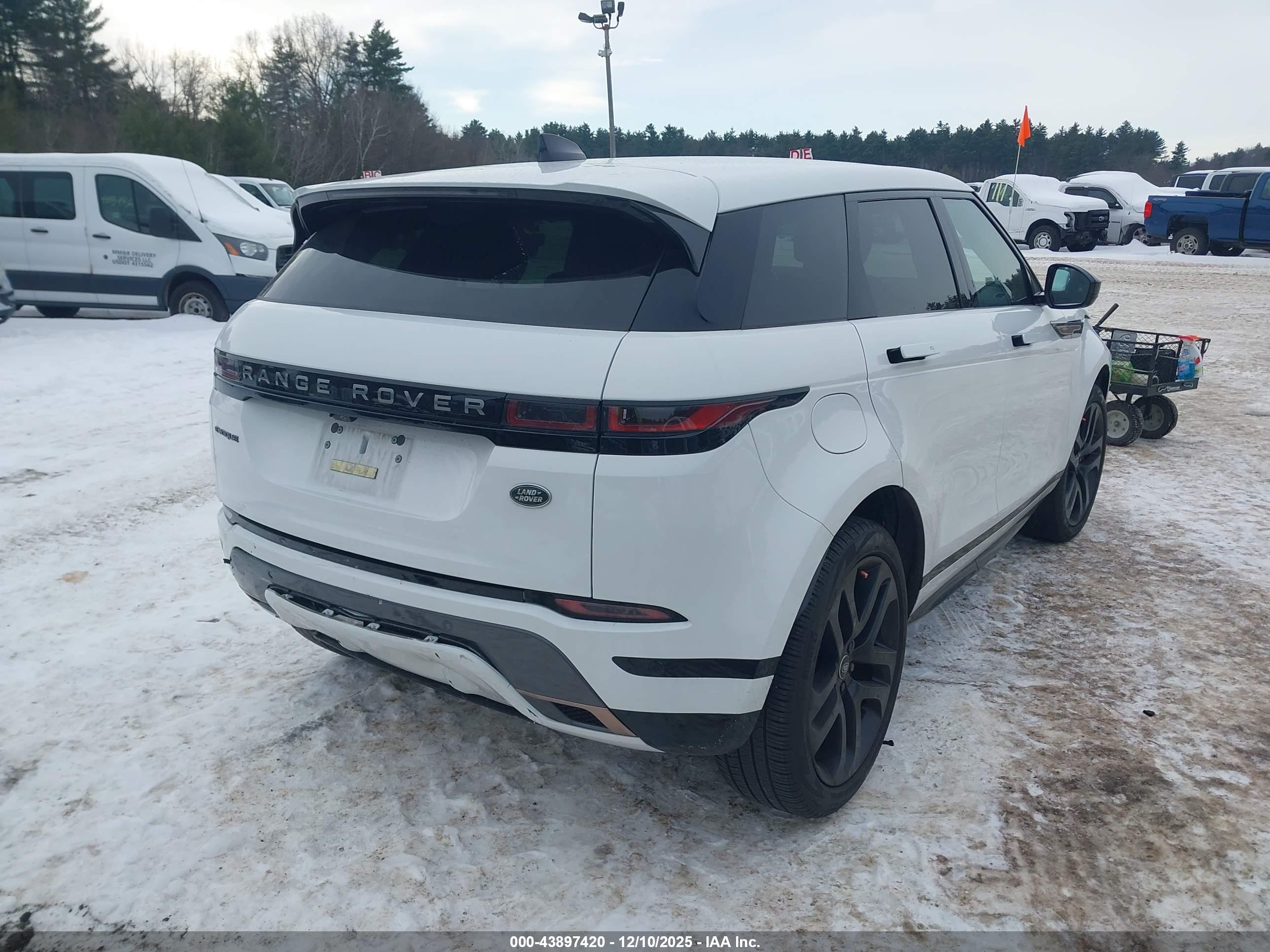 LAND ROVER image 4