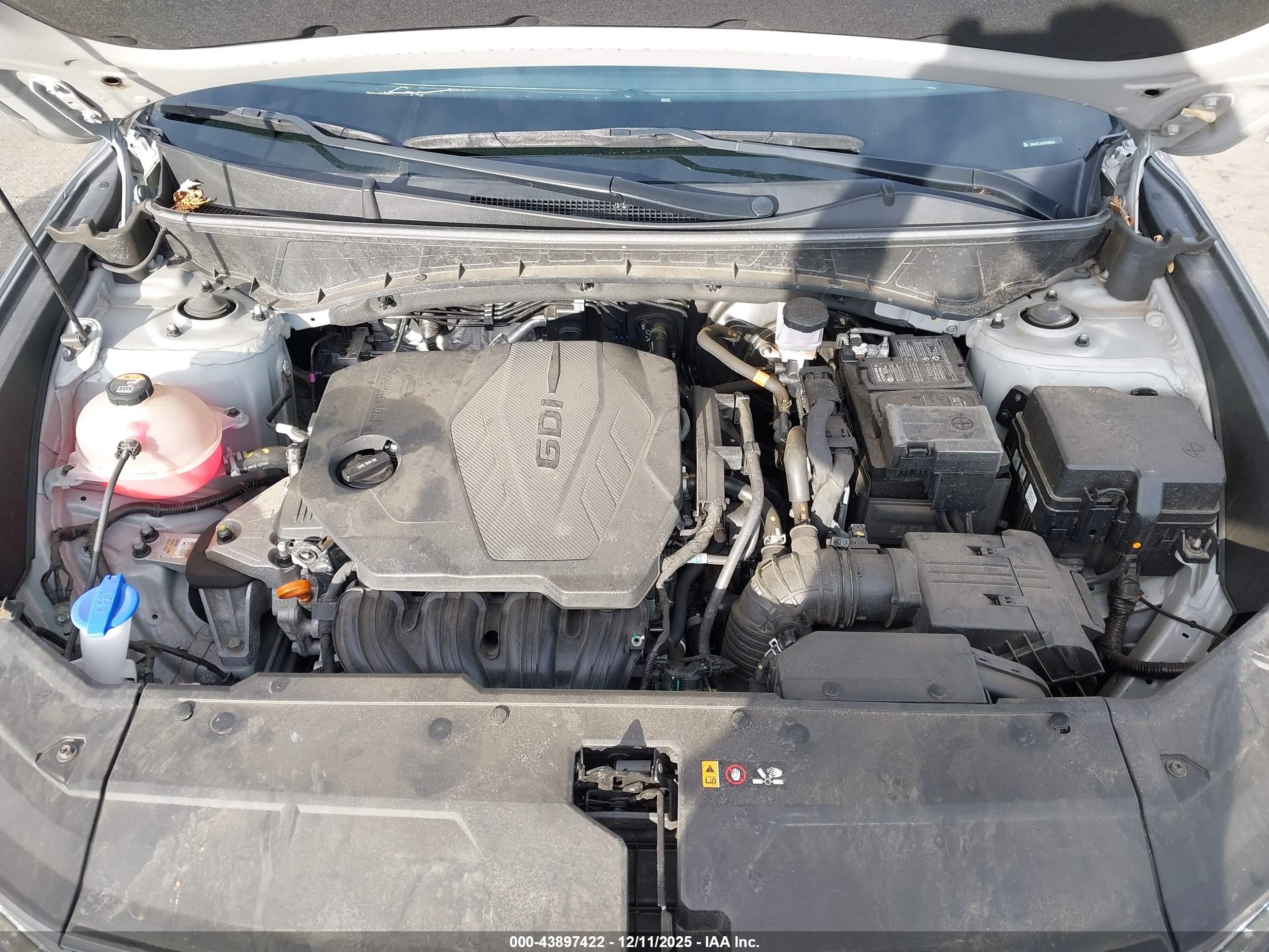 HYUNDAI TUCSON image 10