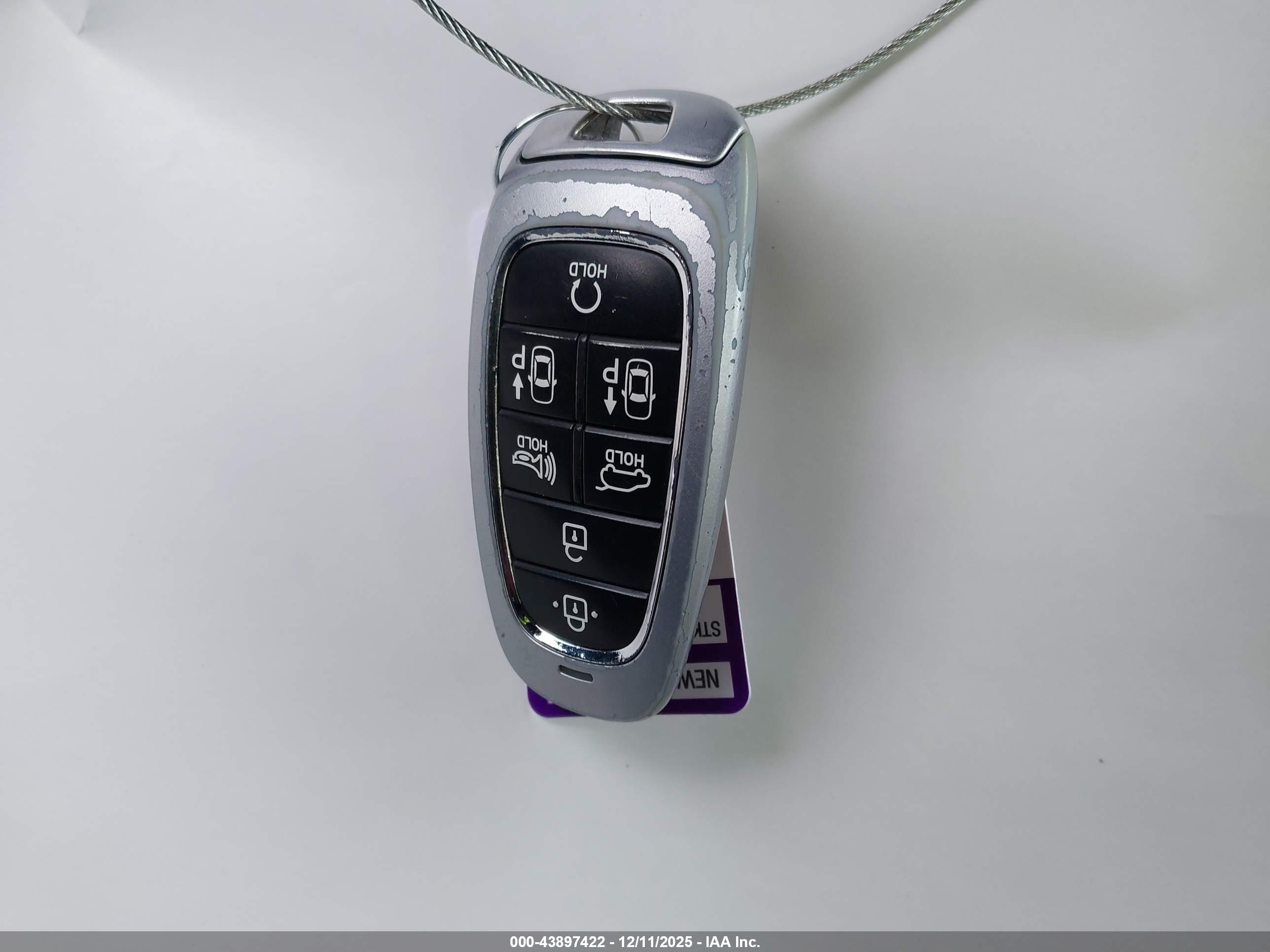 HYUNDAI TUCSON image 11