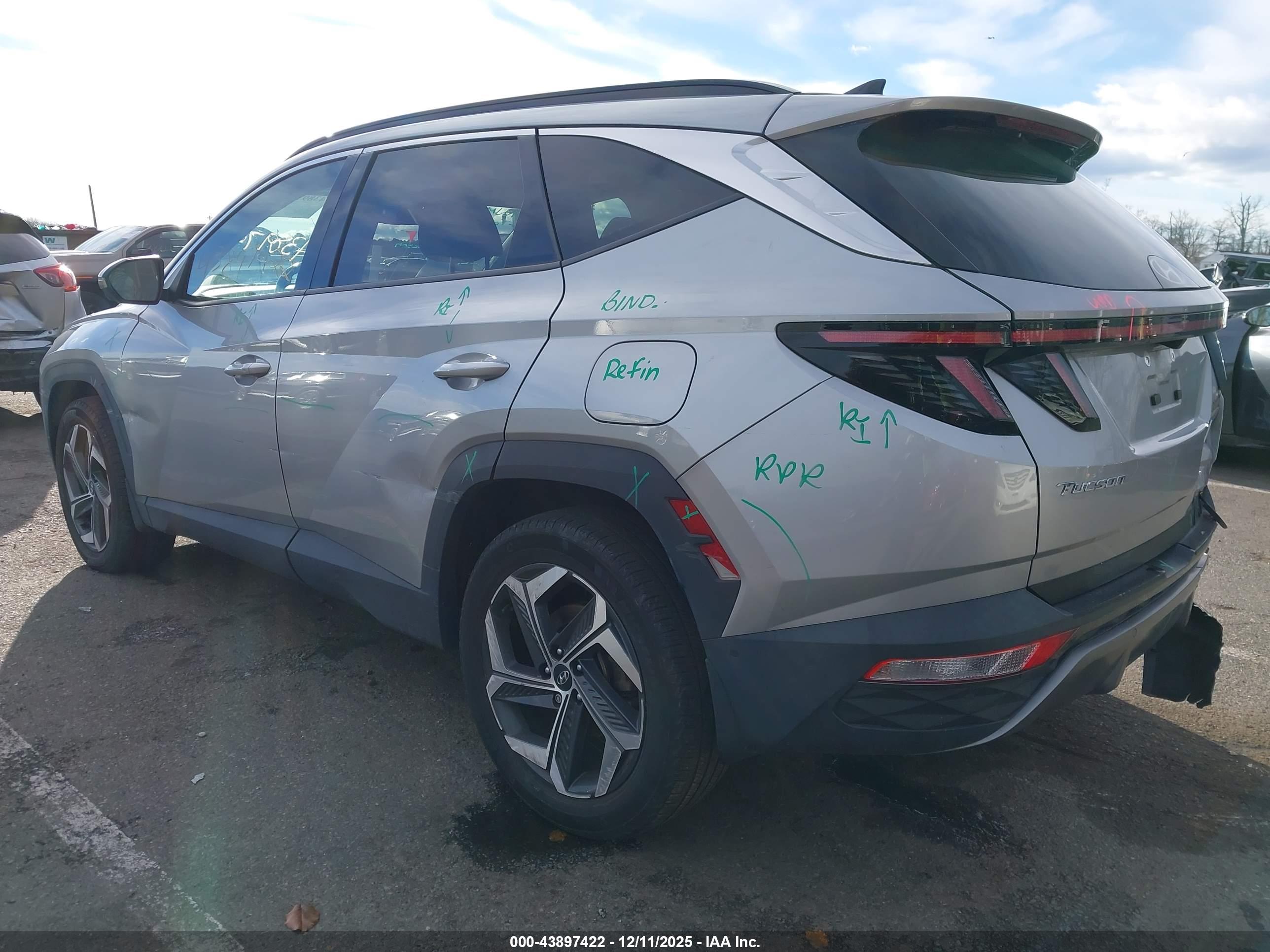 HYUNDAI TUCSON image 3