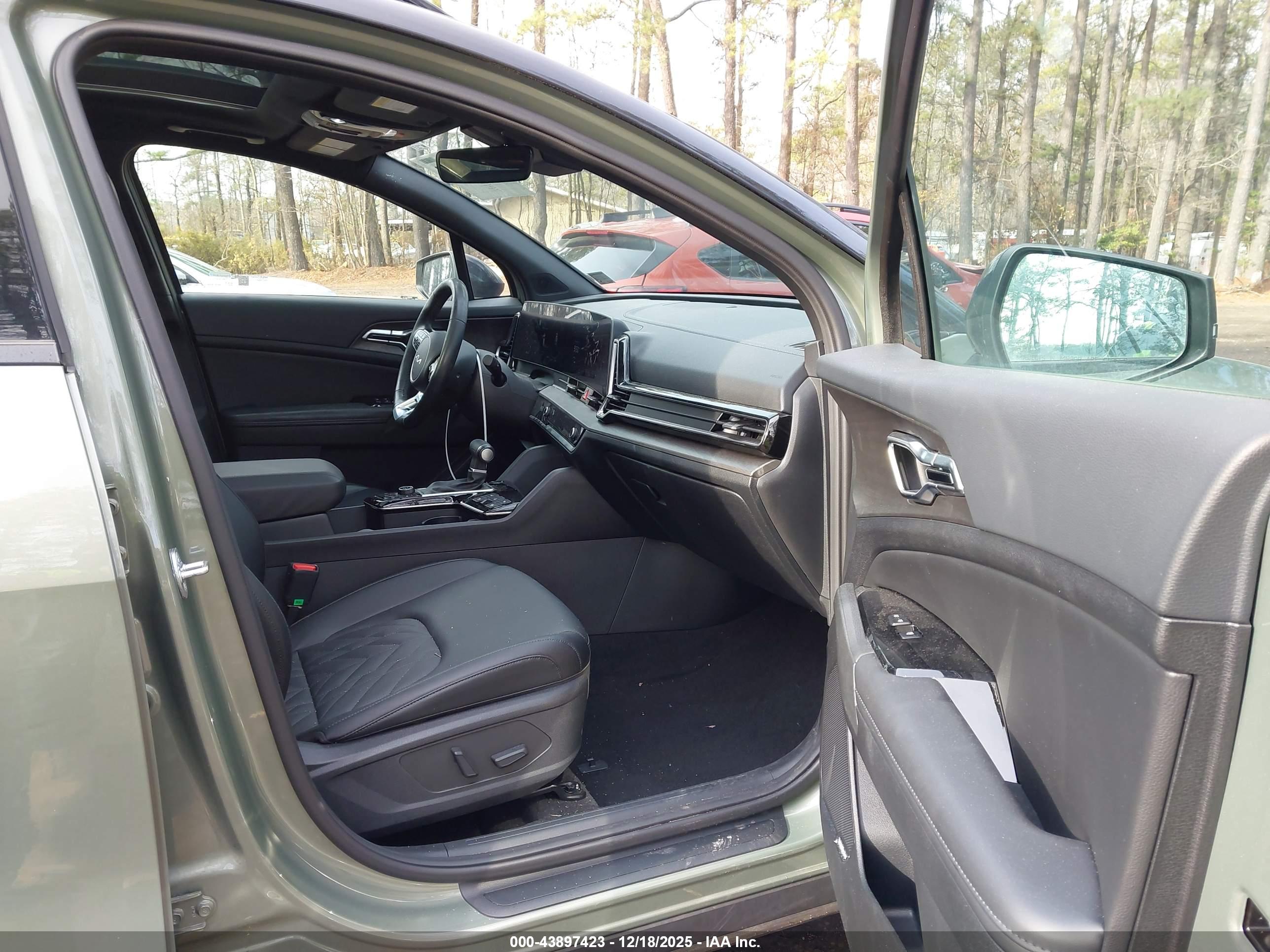 KIA SPORTAGE image 5