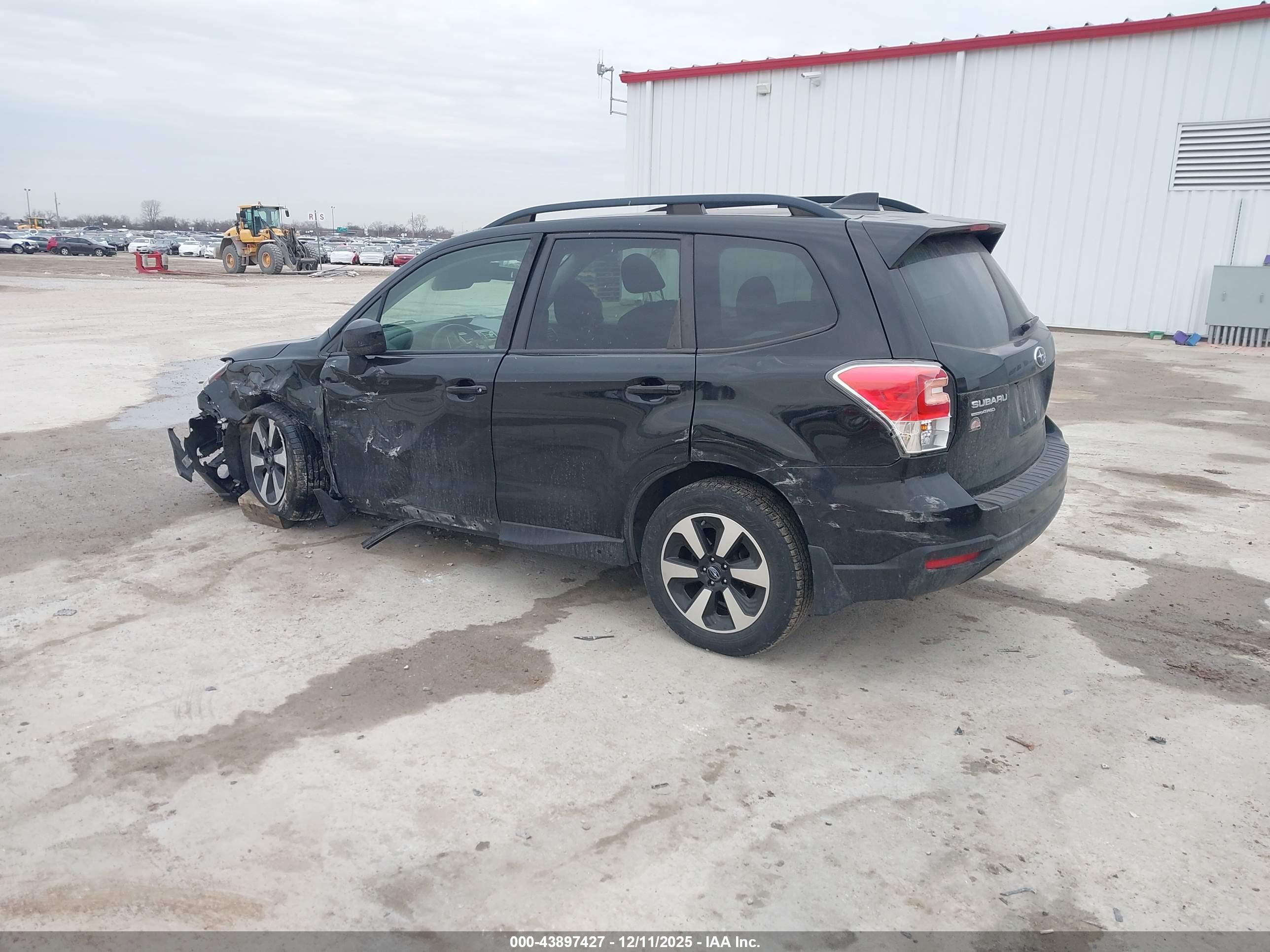 SUBARU FORESTER image 3