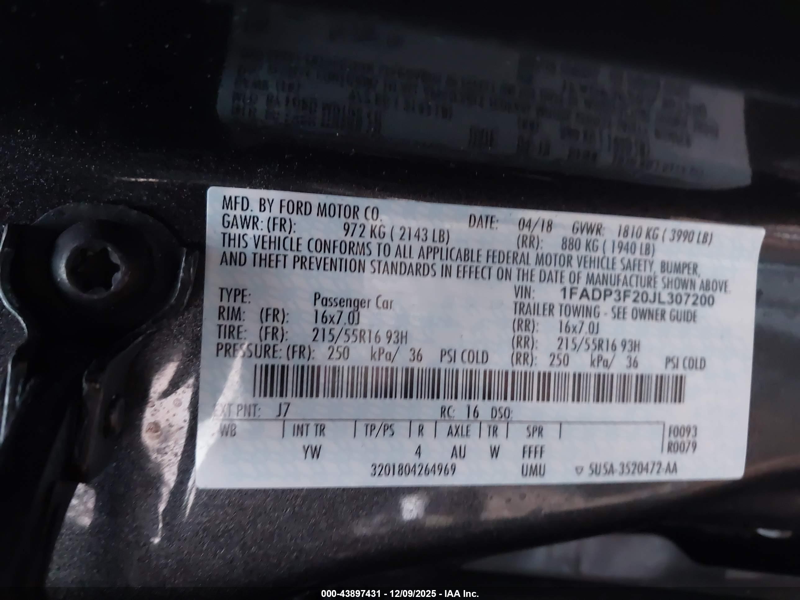 FORD FOCUS image 9
