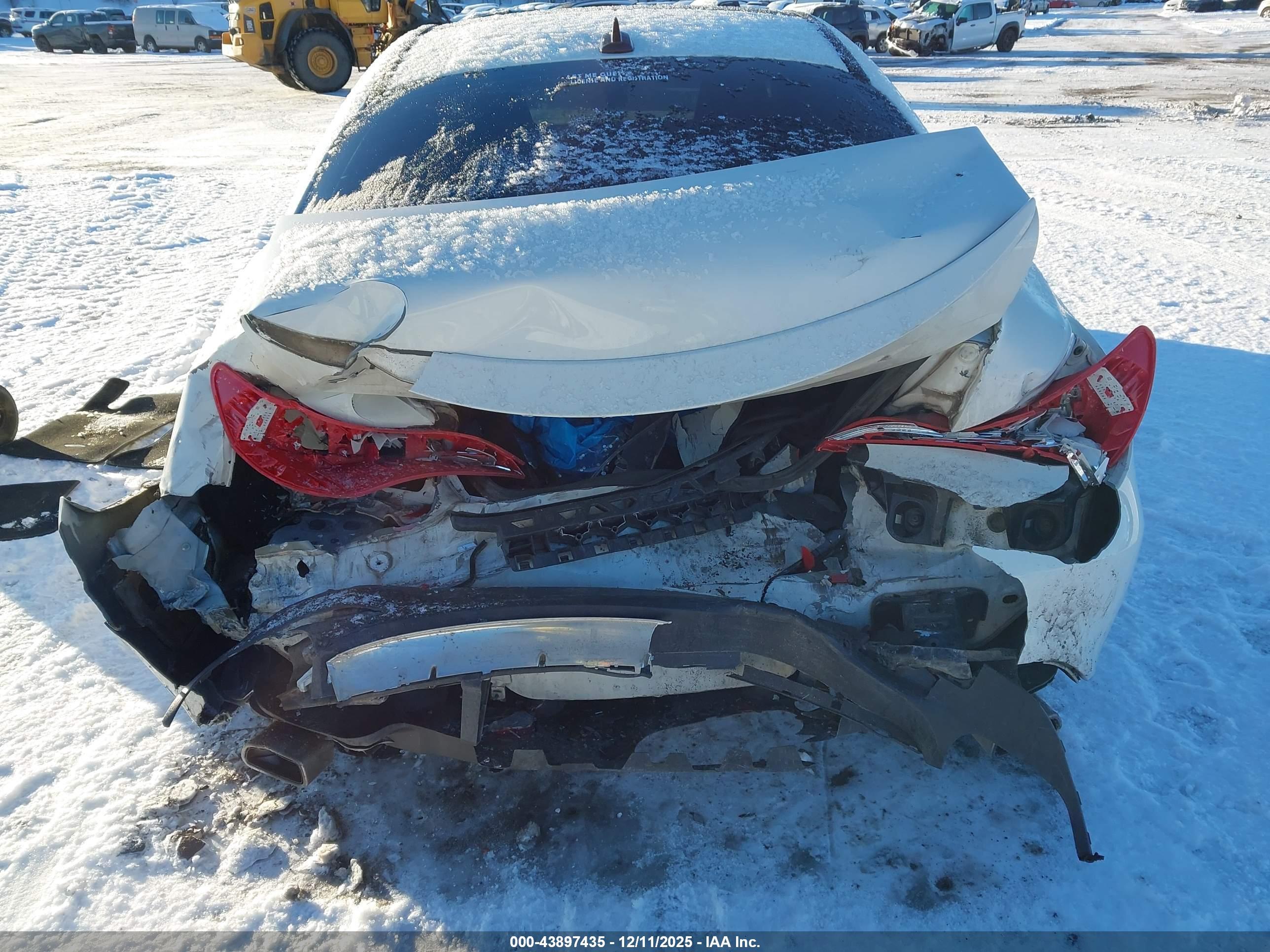 MERCEDES-BENZ CLA image 6