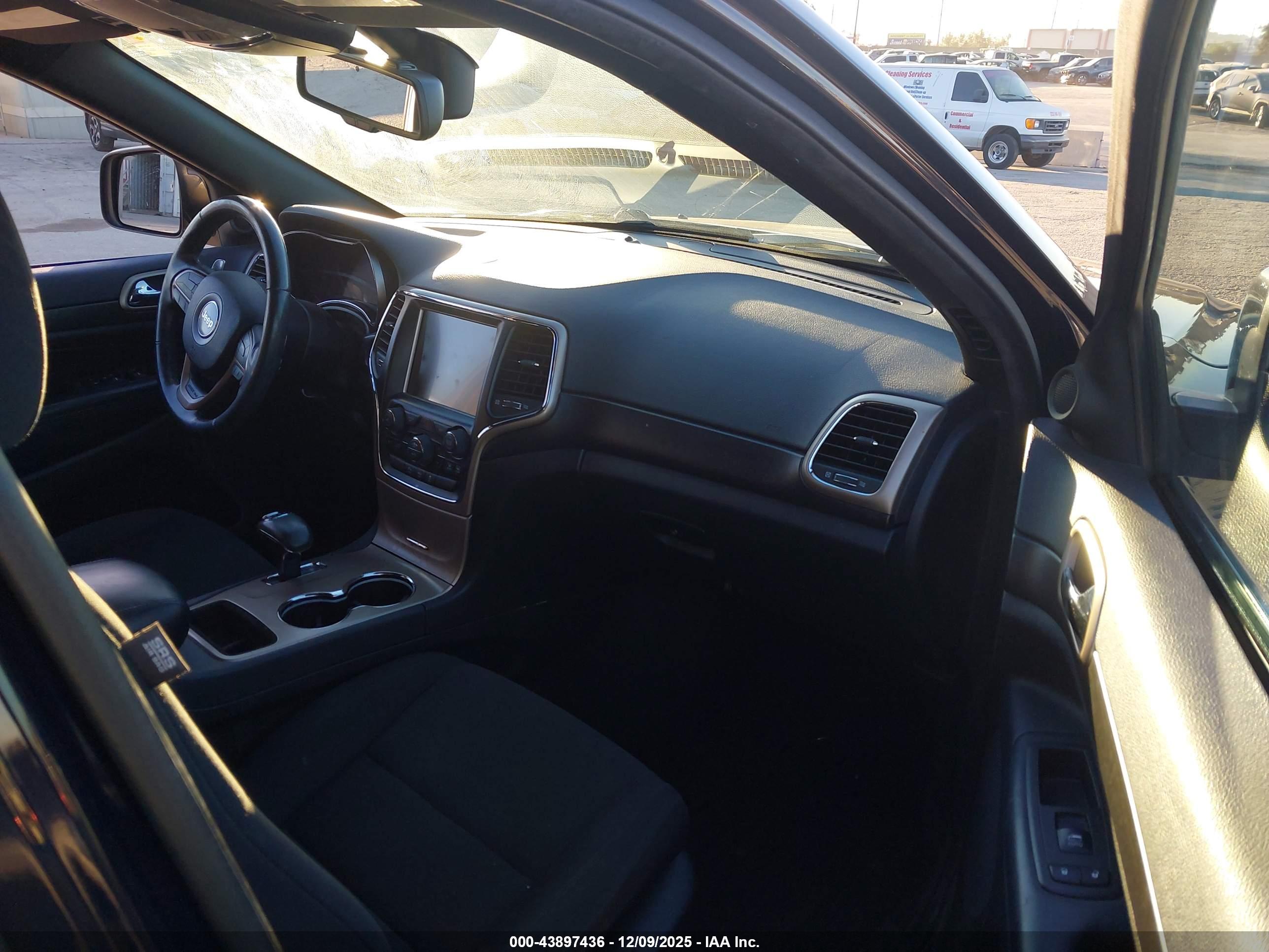 JEEP GRAND image 5