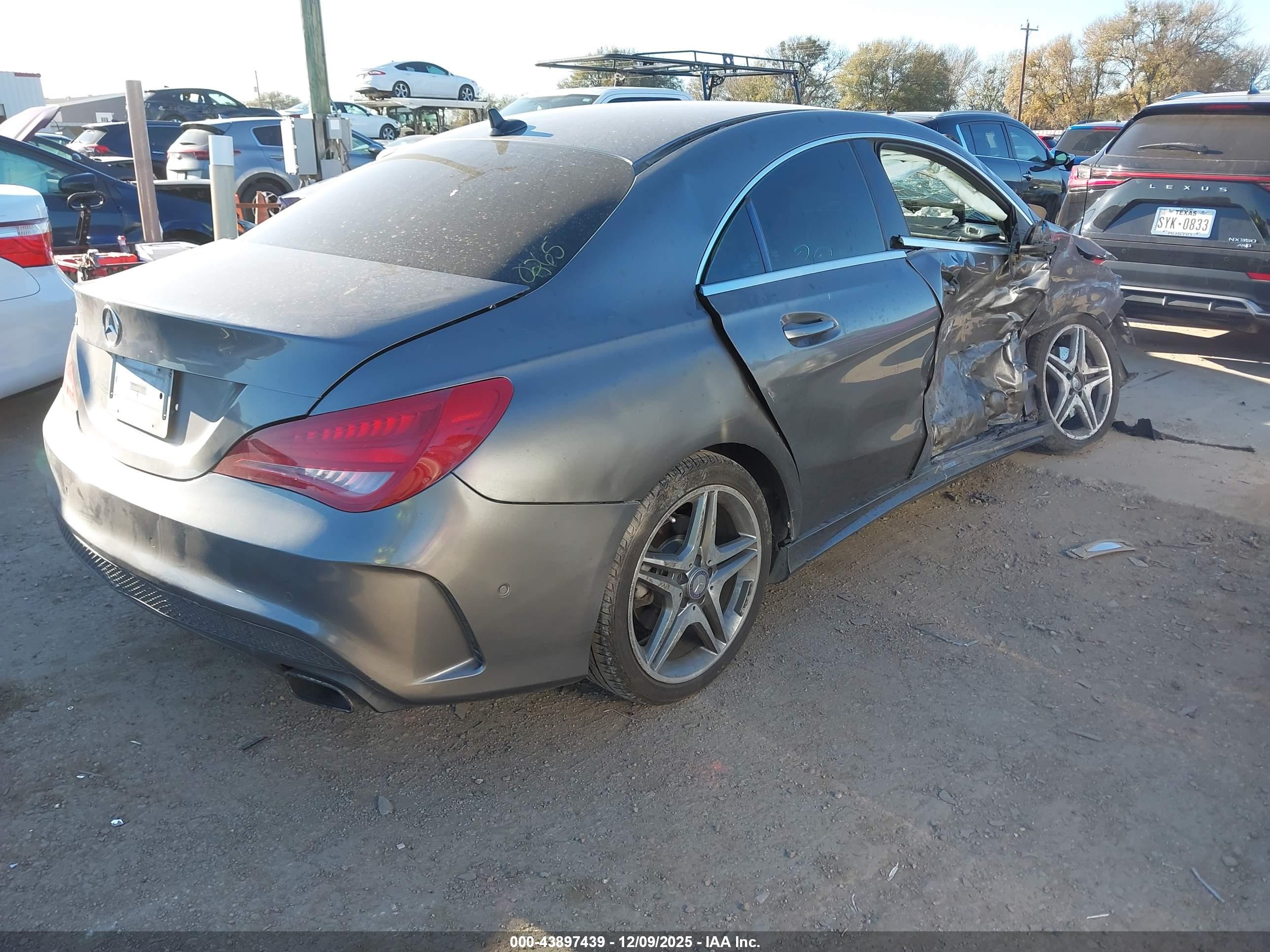 MERCEDES-BENZ CLA image 4