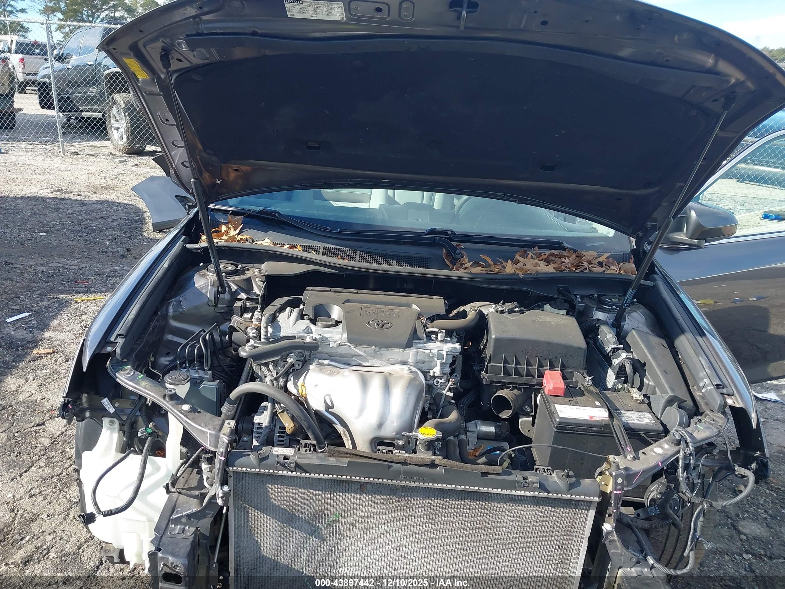 TOYOTA CAMRY image 10