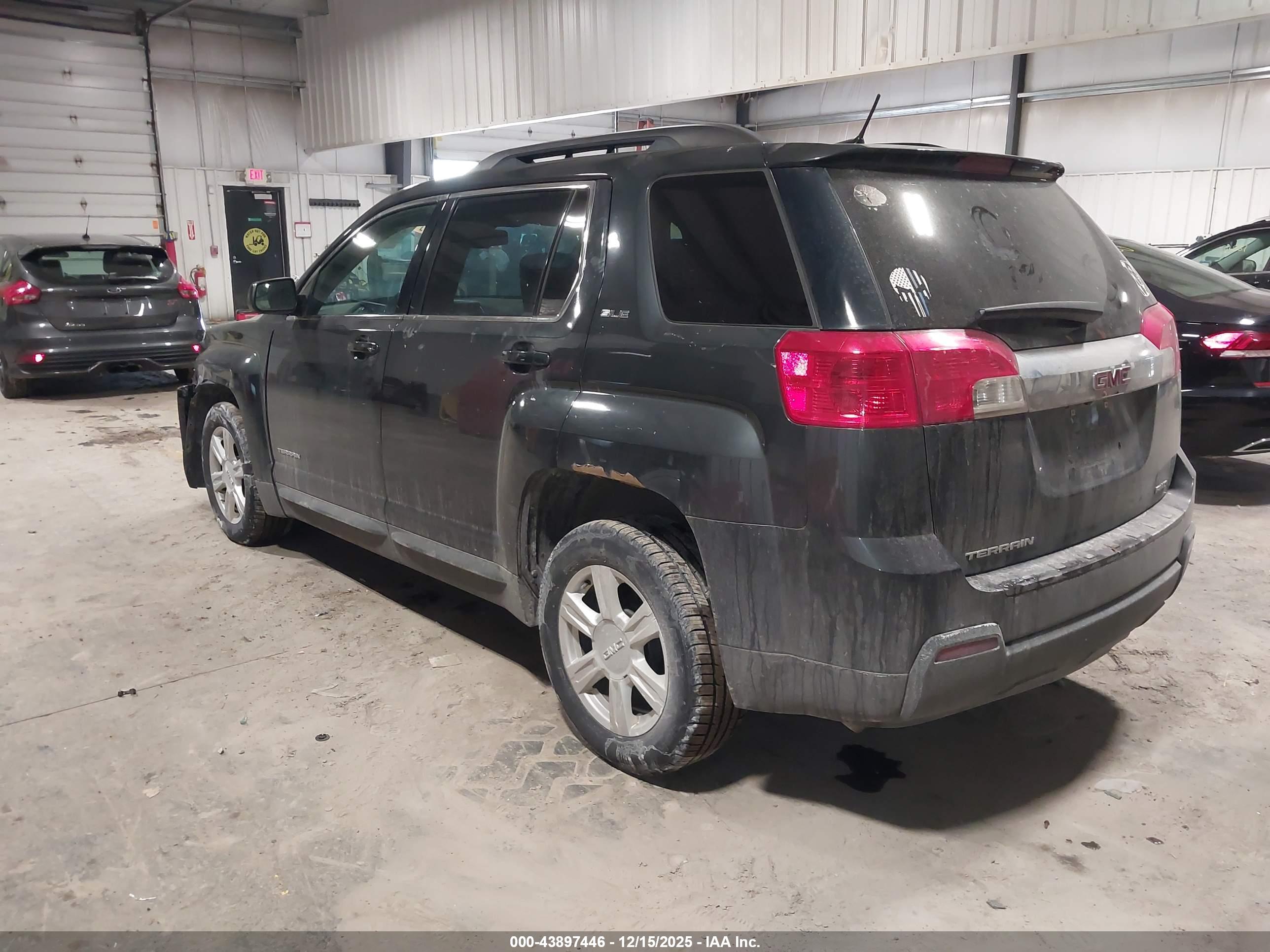 GMC TERRAIN image 3