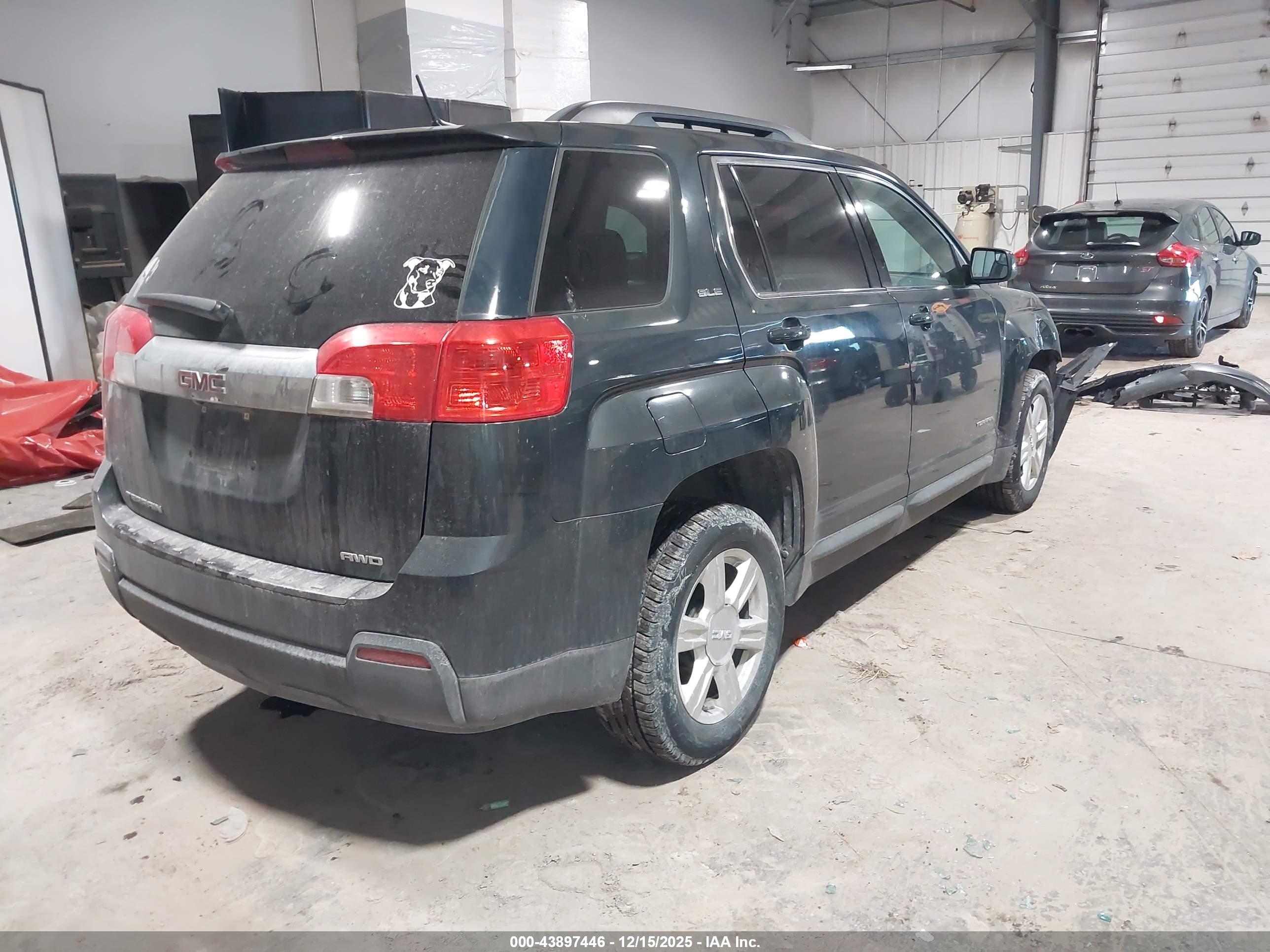 GMC TERRAIN image 4