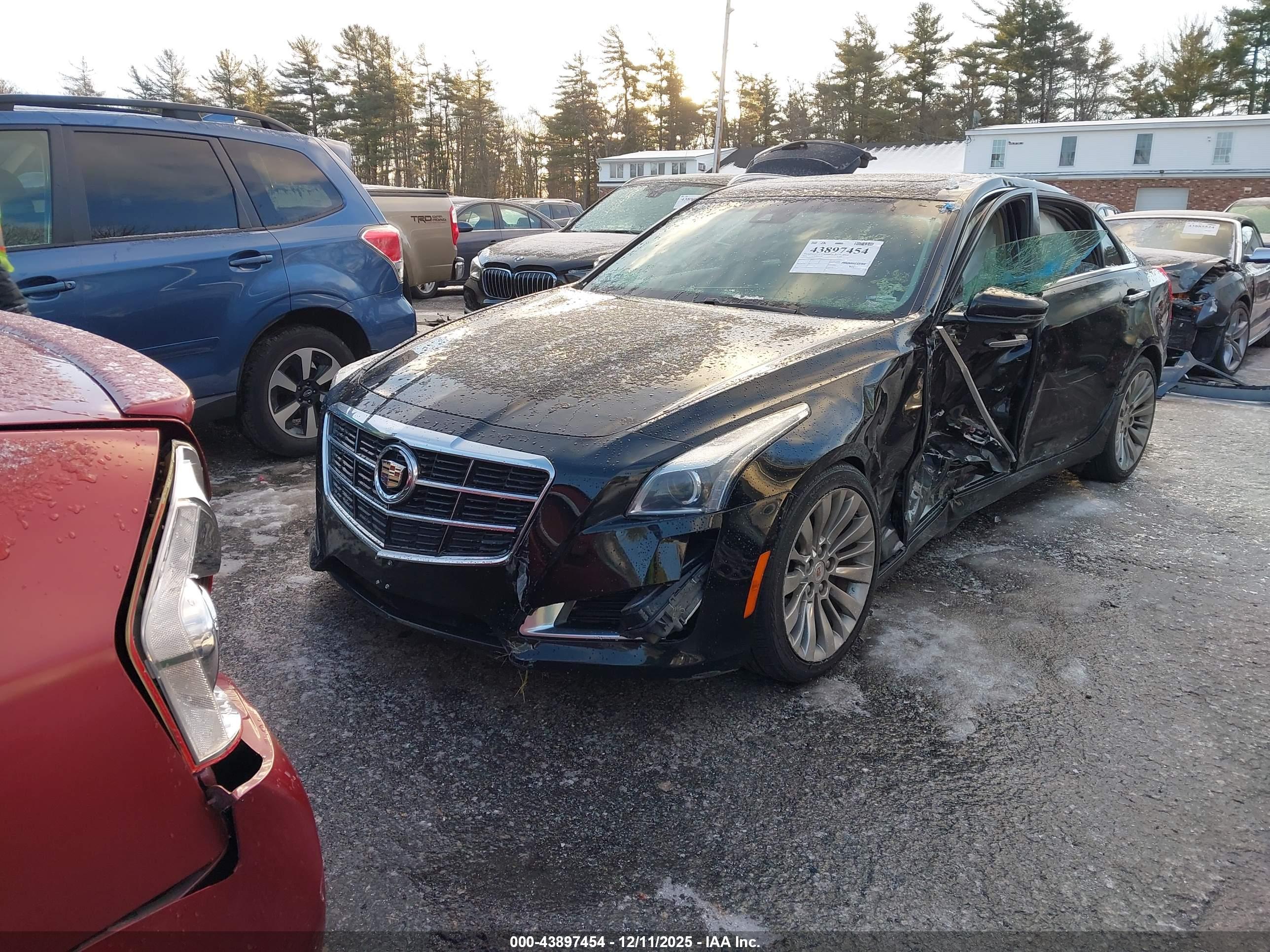 CADILLAC CTS image 2