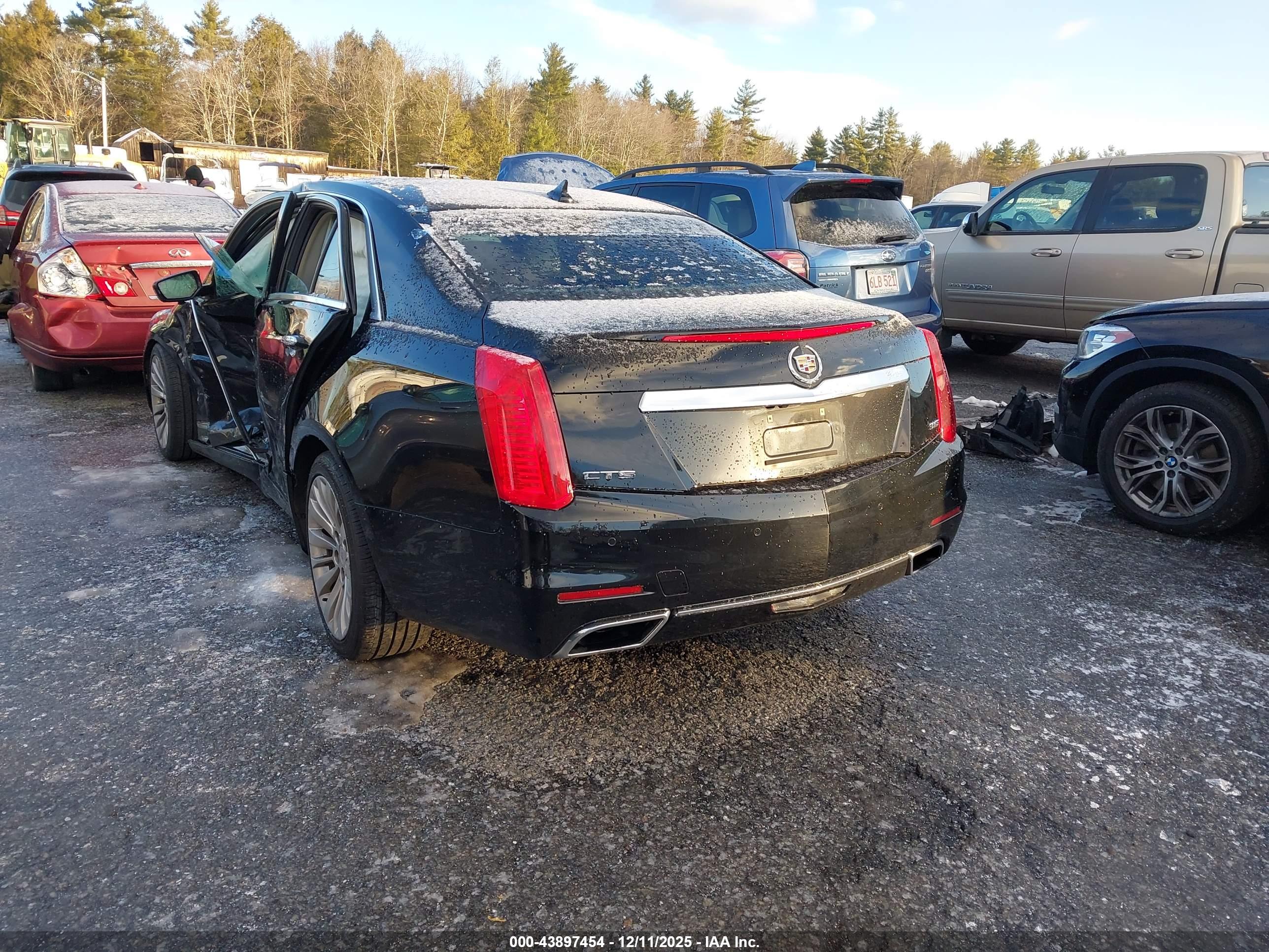 CADILLAC CTS image 3