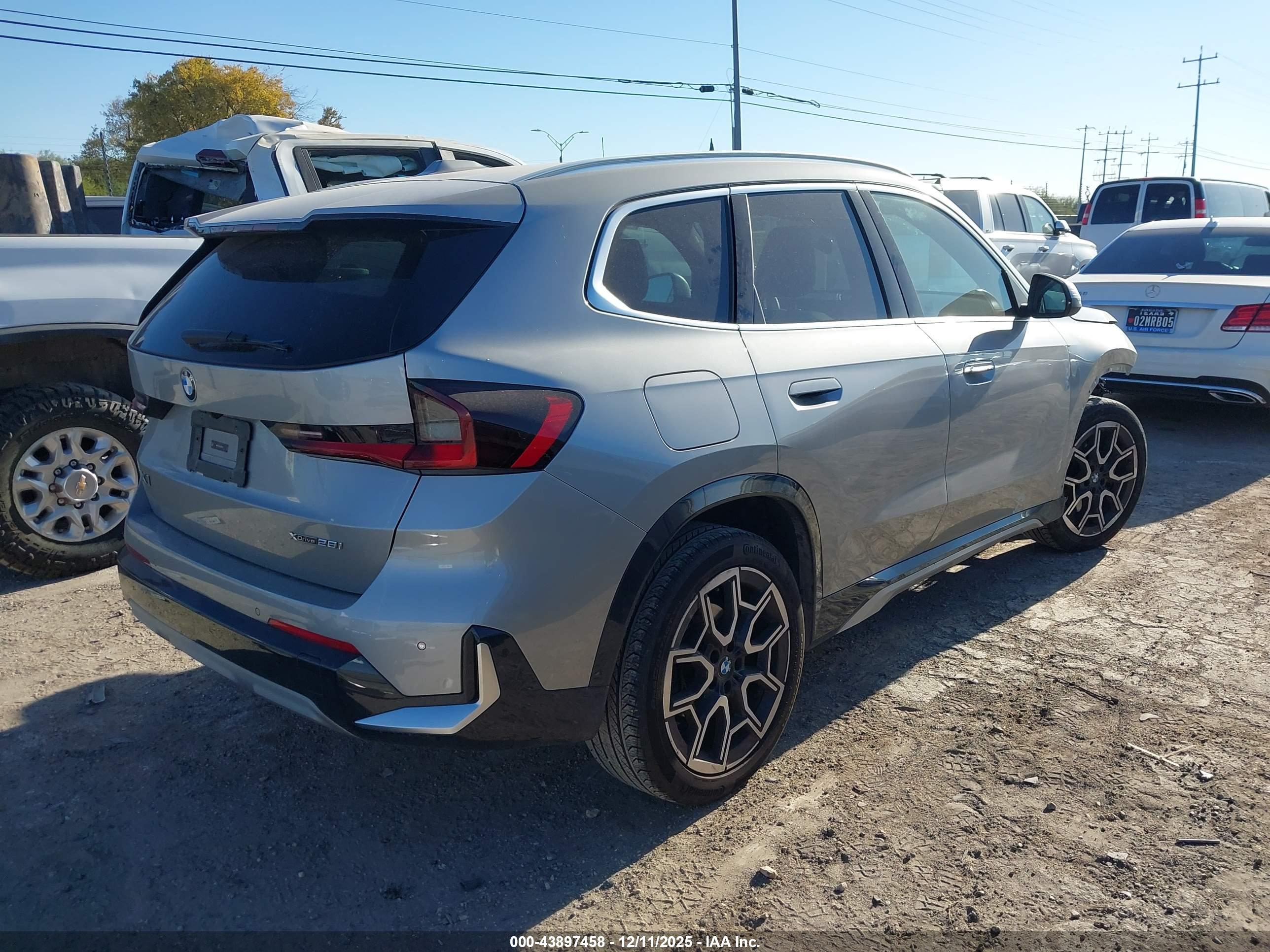 BMW X1 image 4