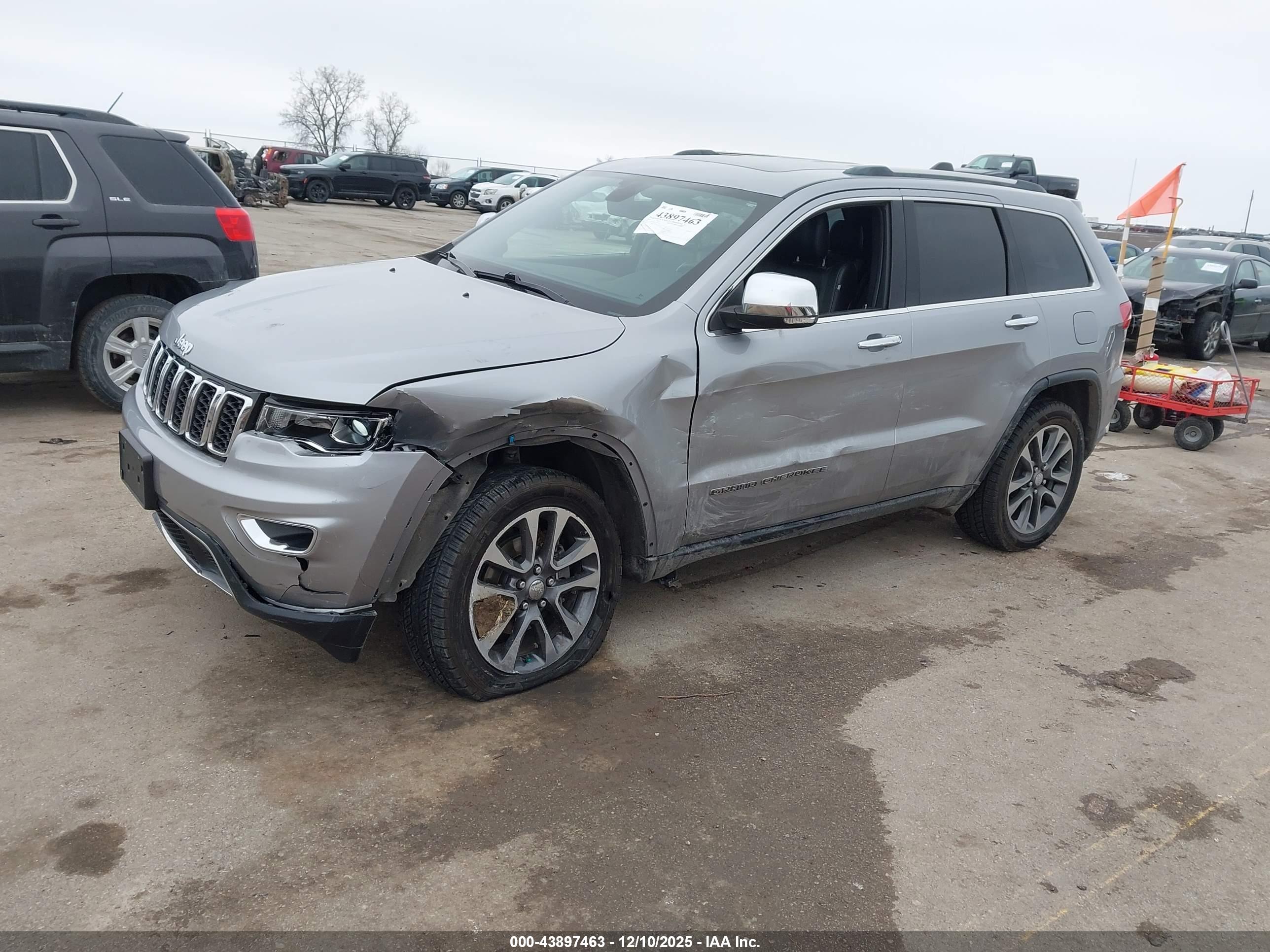JEEP GRAND image 2