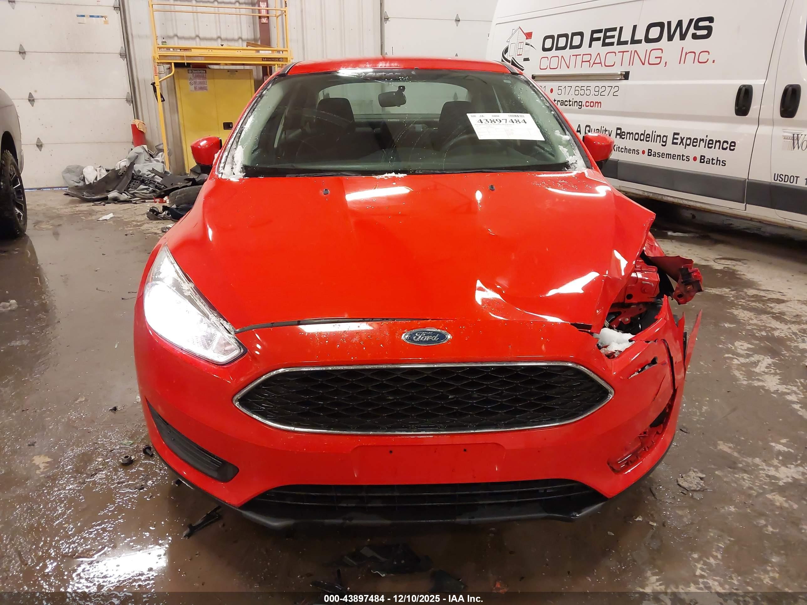 FORD FOCUS image 6