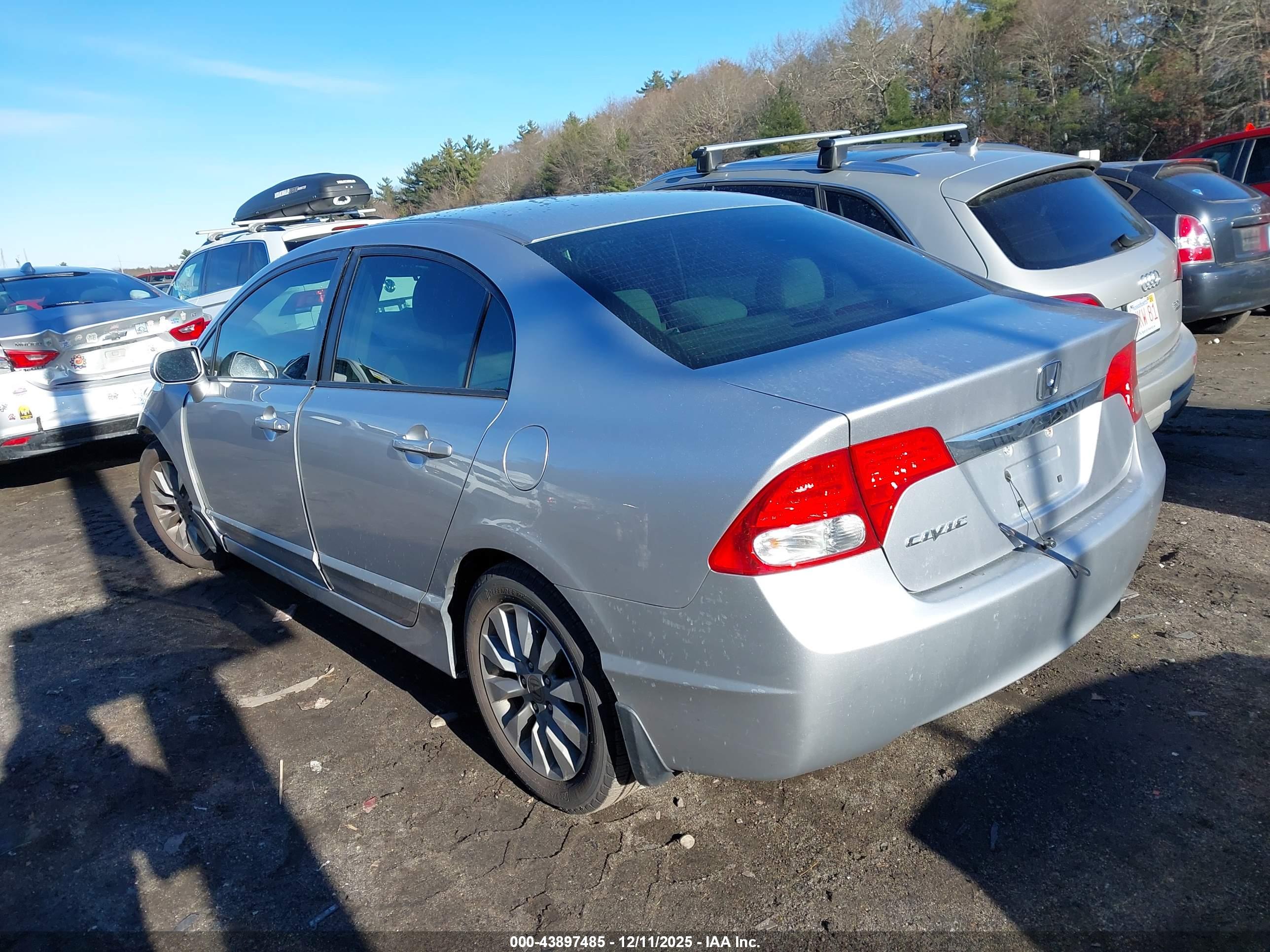 HONDA CIVIC image 3