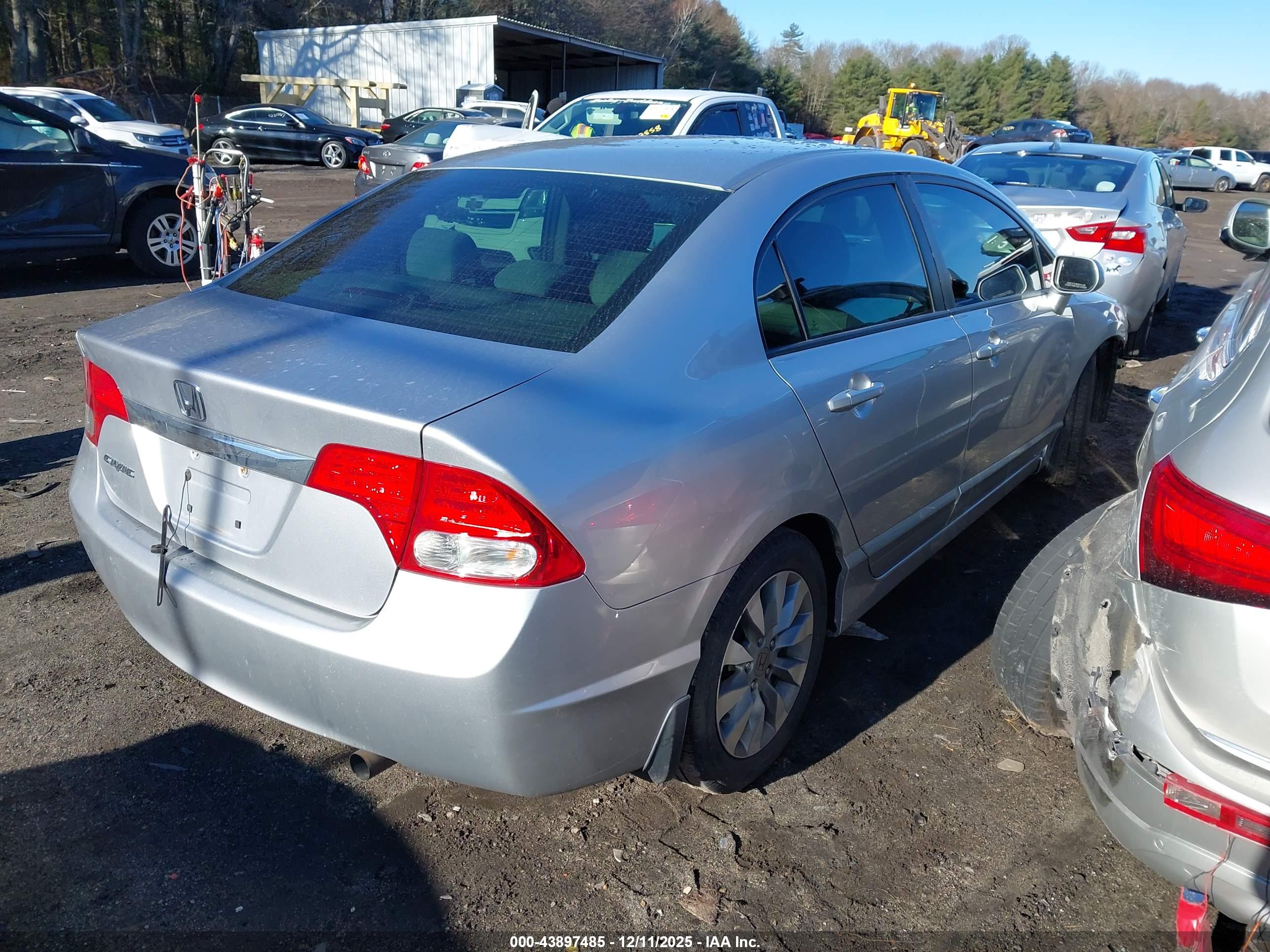 HONDA CIVIC image 4