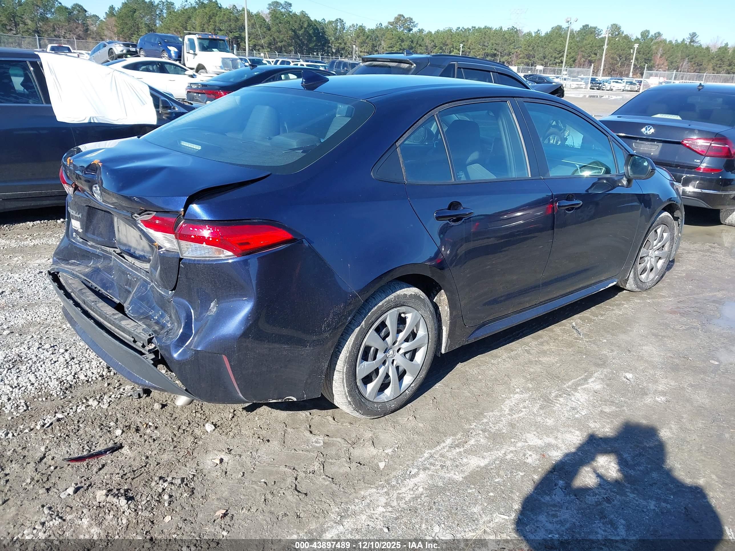 TOYOTA COROLLA image 4