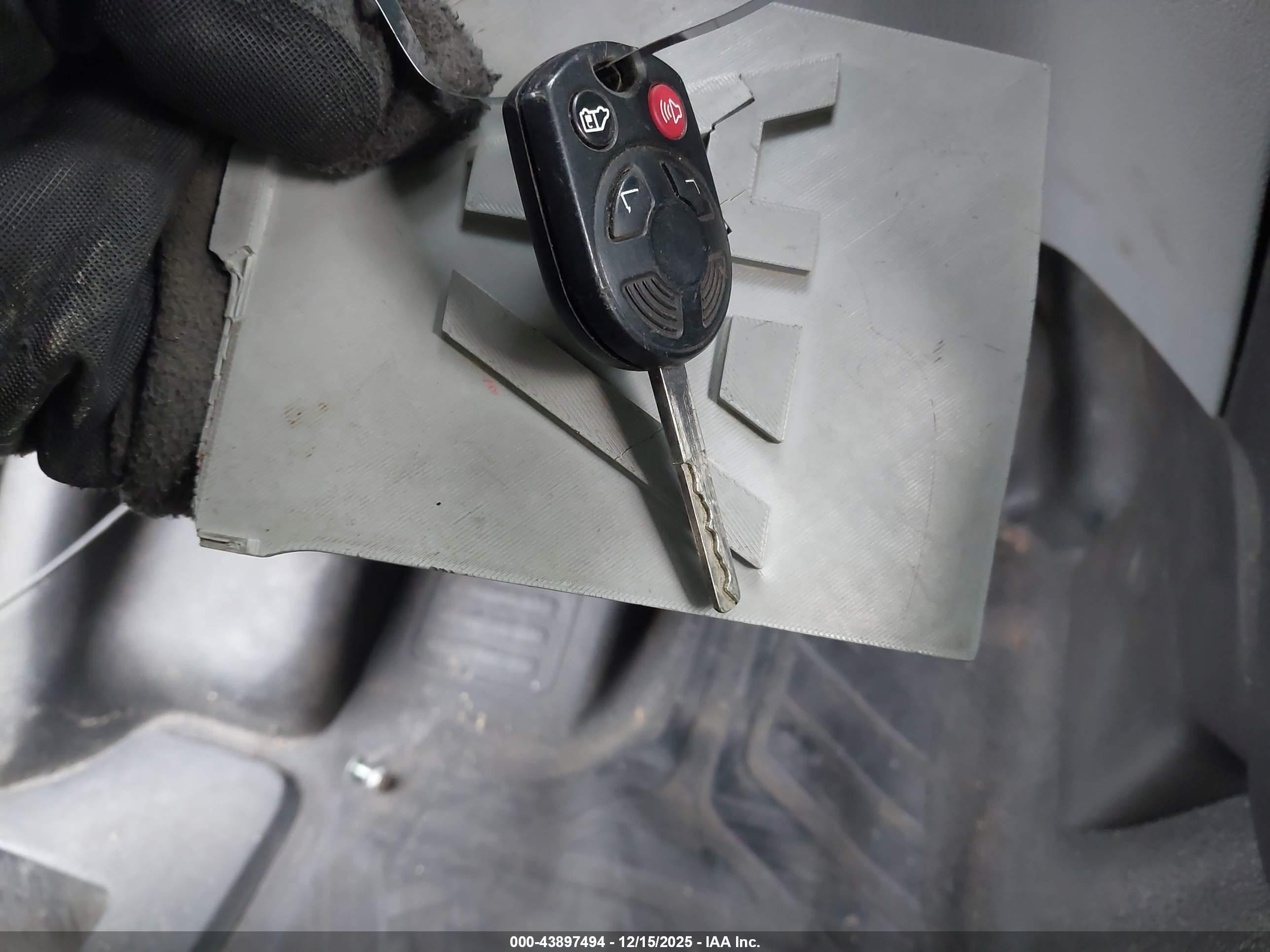 FORD TRANSIT-250 image 11