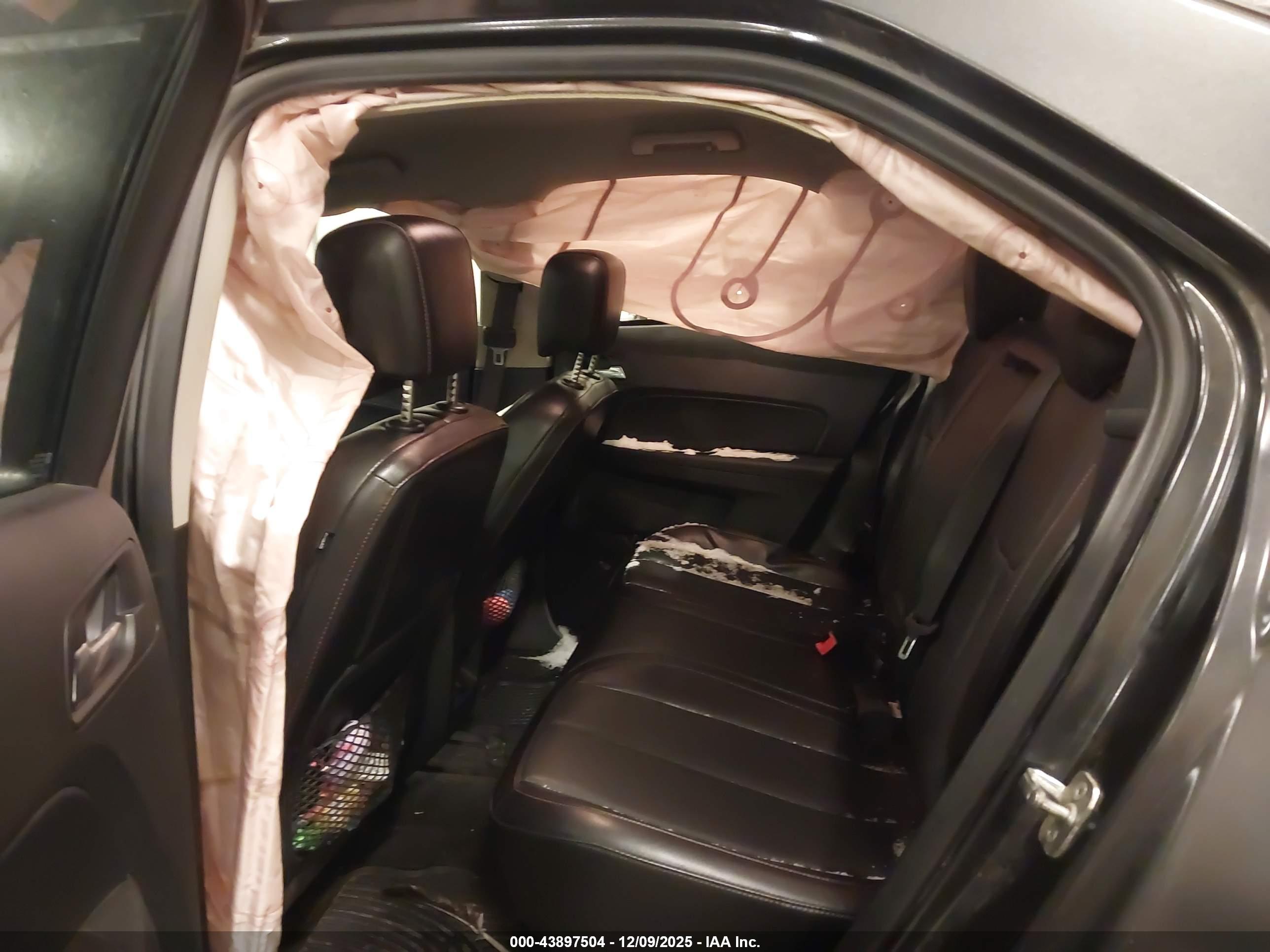 CHEVROLET EQUINOX image 8