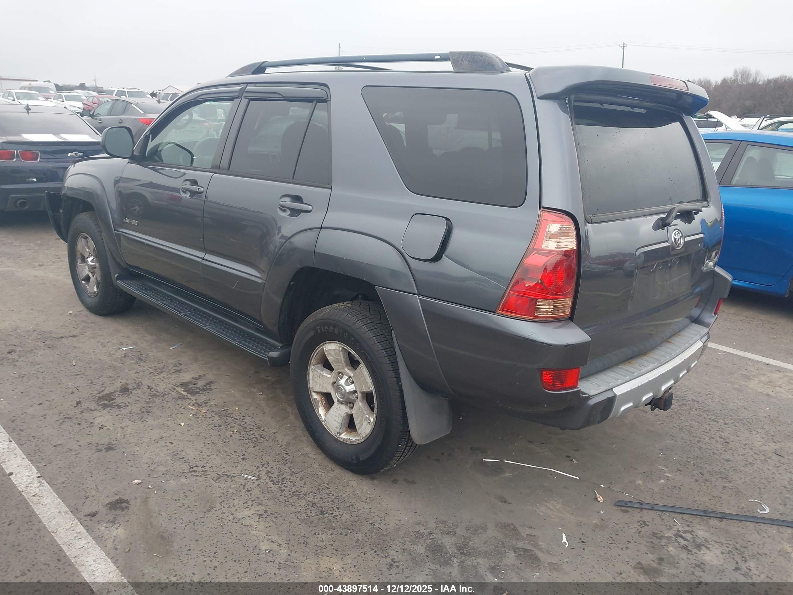 TOYOTA 4RUNNER image 3