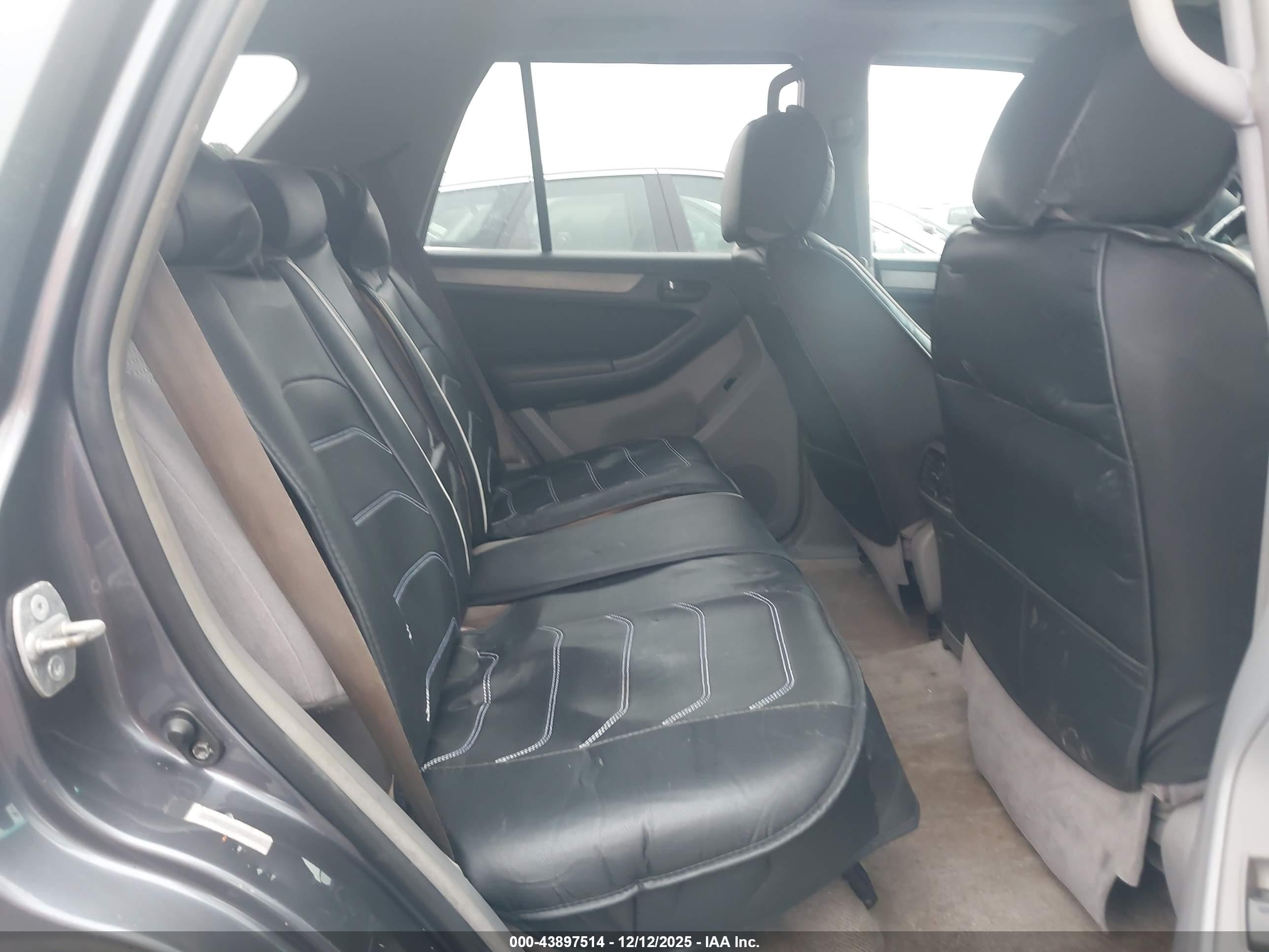 TOYOTA 4RUNNER image 8