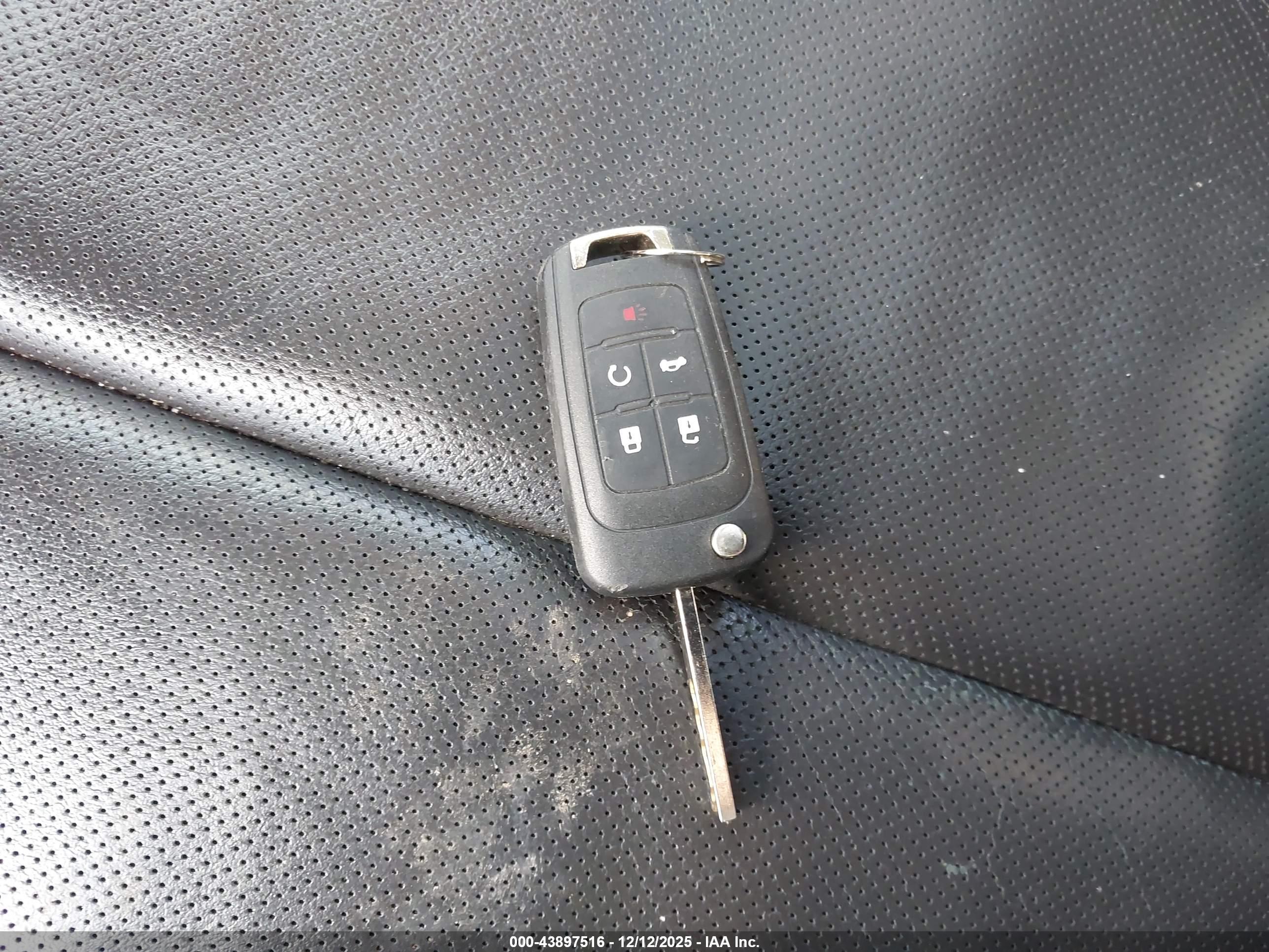 GMC TERRAIN image 11