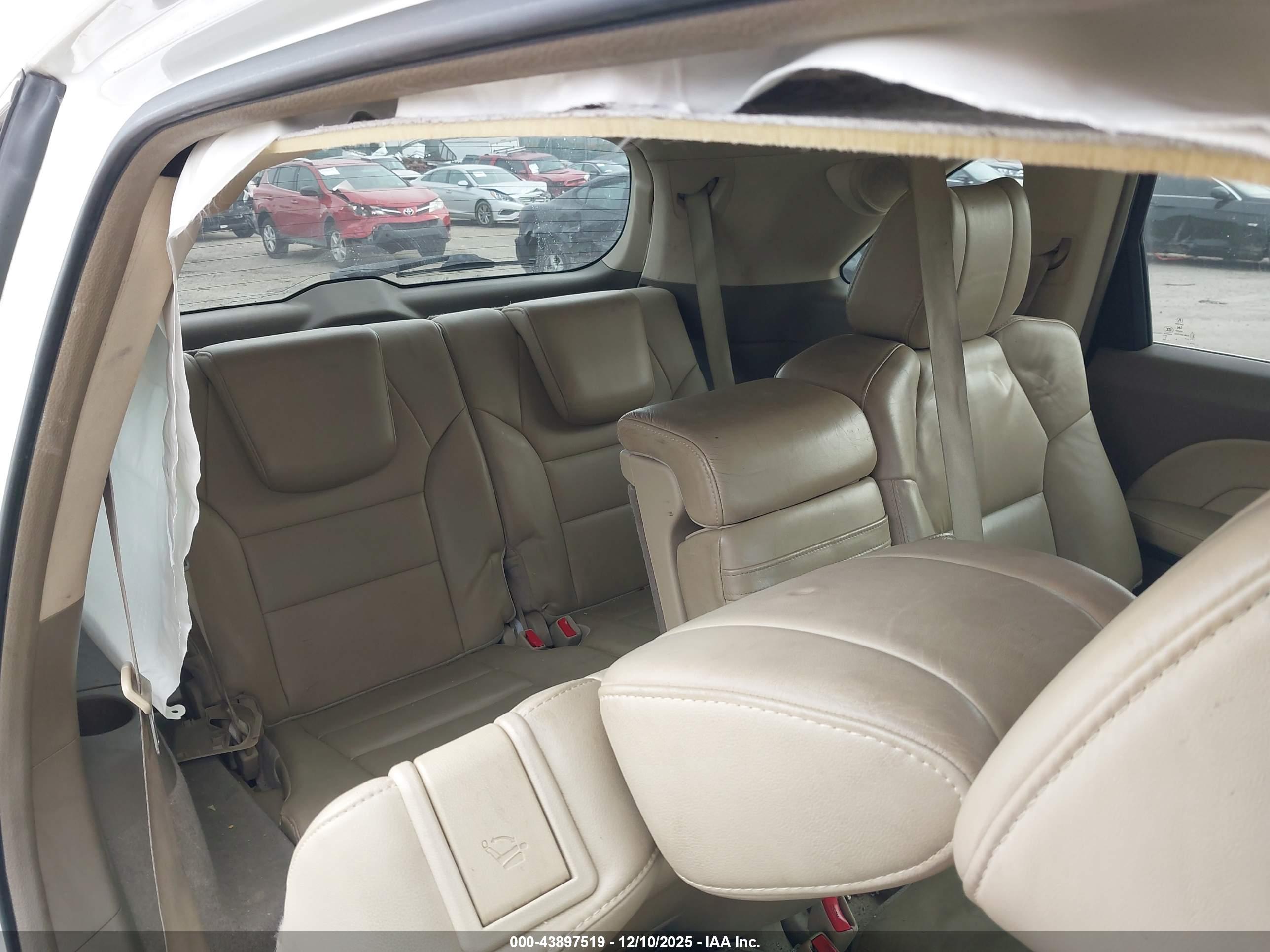 ACURA MDX image 8