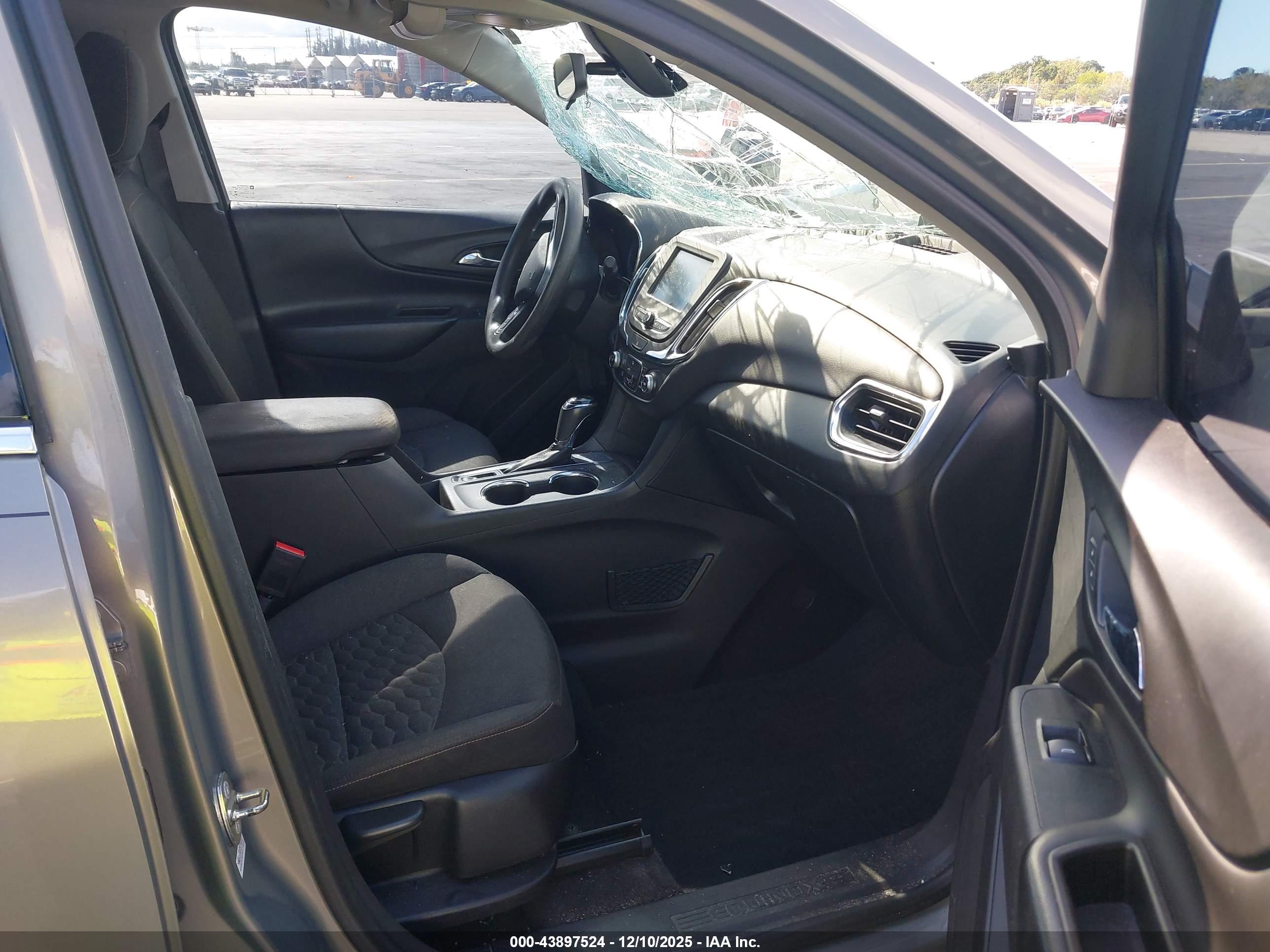 CHEVROLET EQUINOX image 5