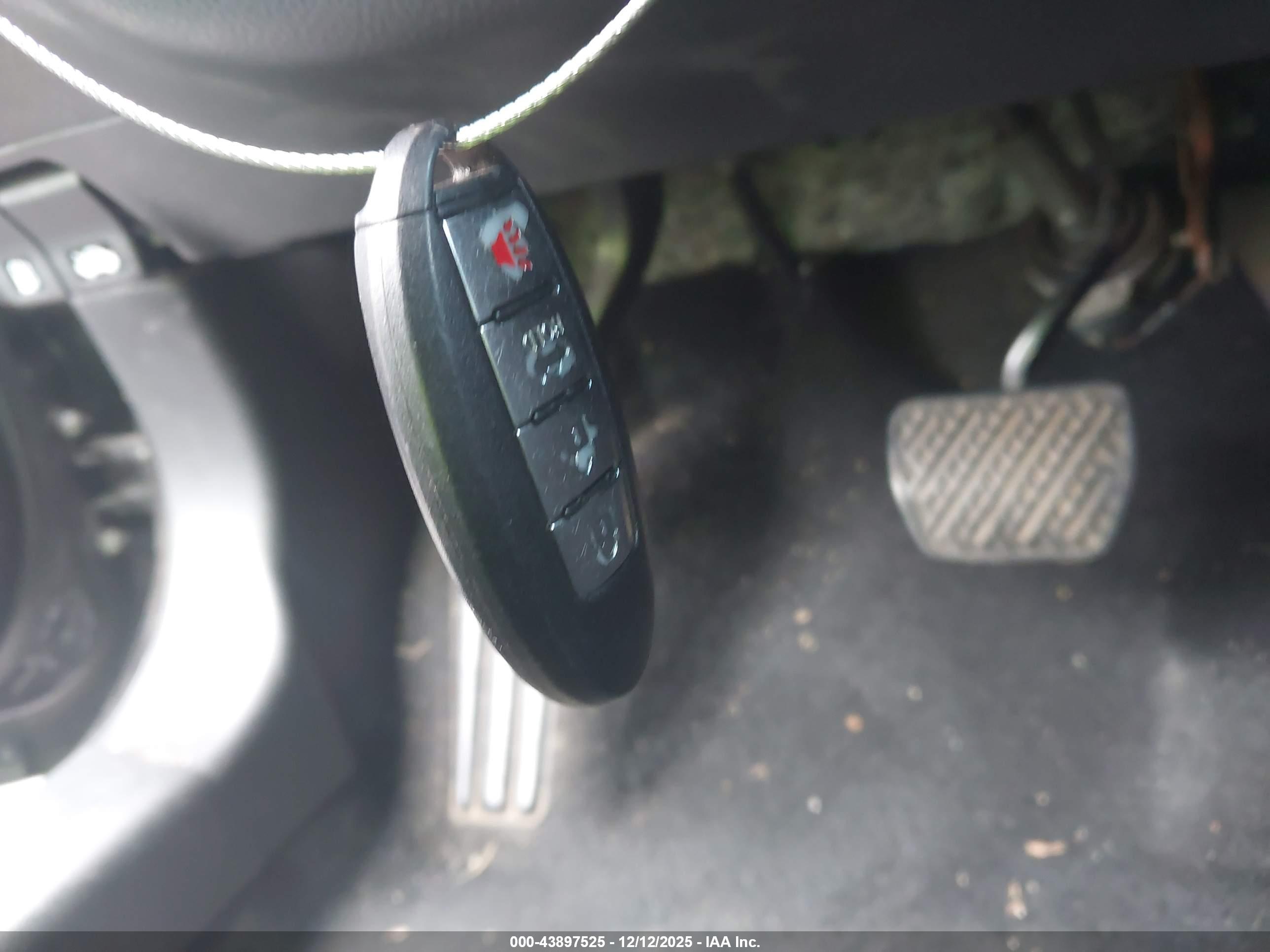 NISSAN ALTIMA image 11