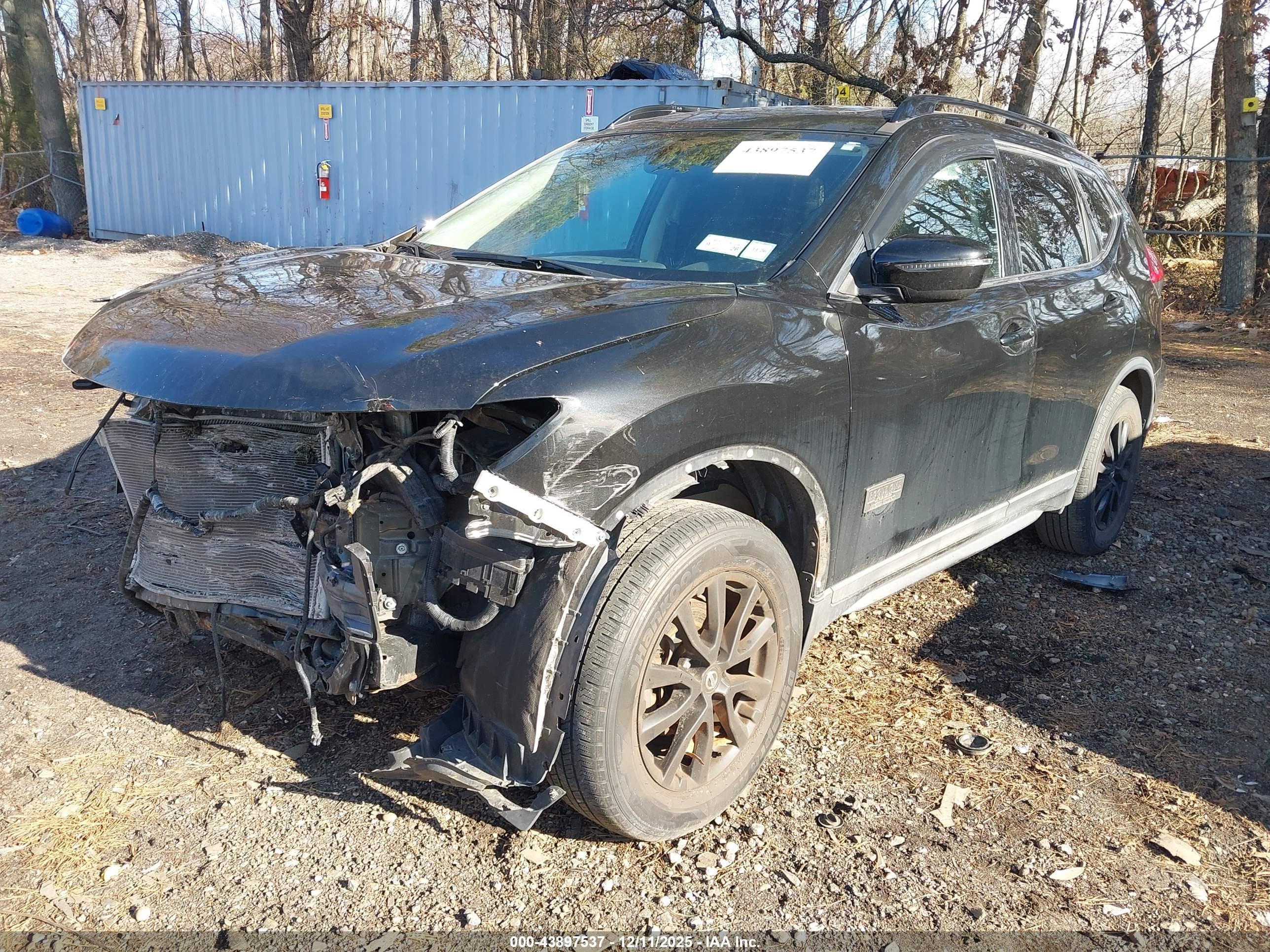 NISSAN ROGUE image 6