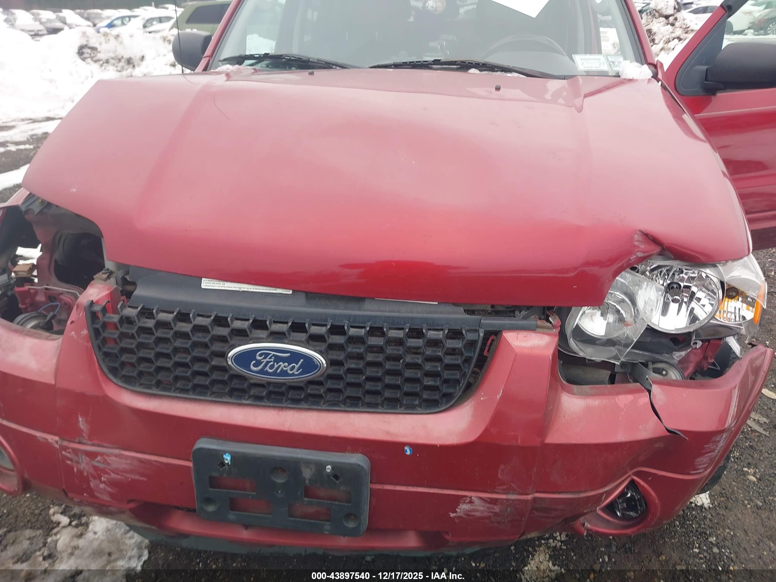 FORD ESCAPE image 10