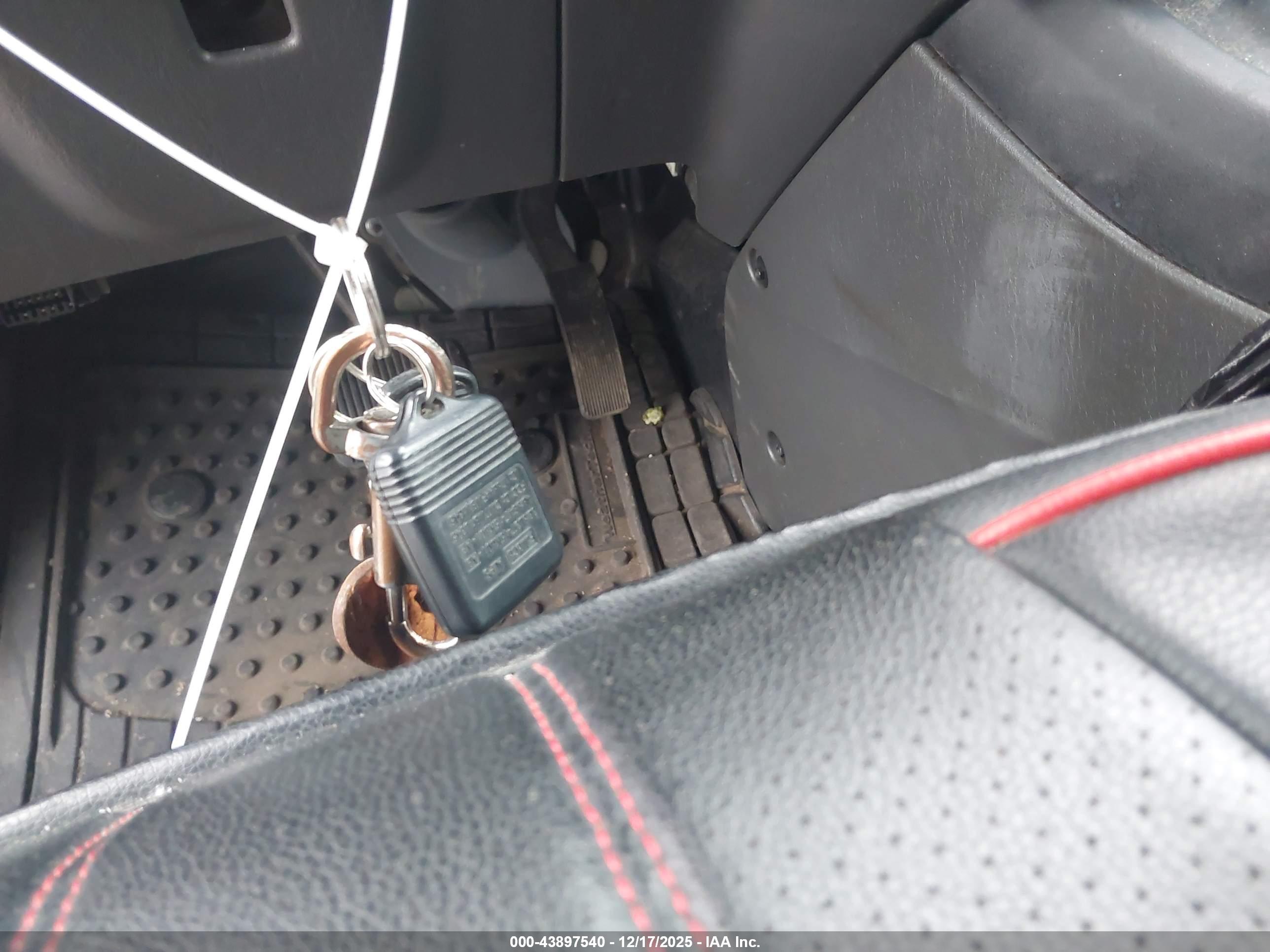 FORD ESCAPE image 11