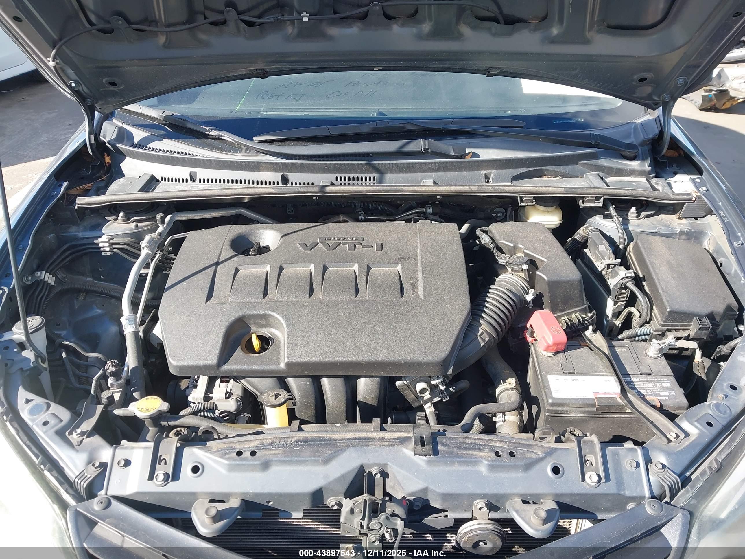 TOYOTA COROLLA image 10