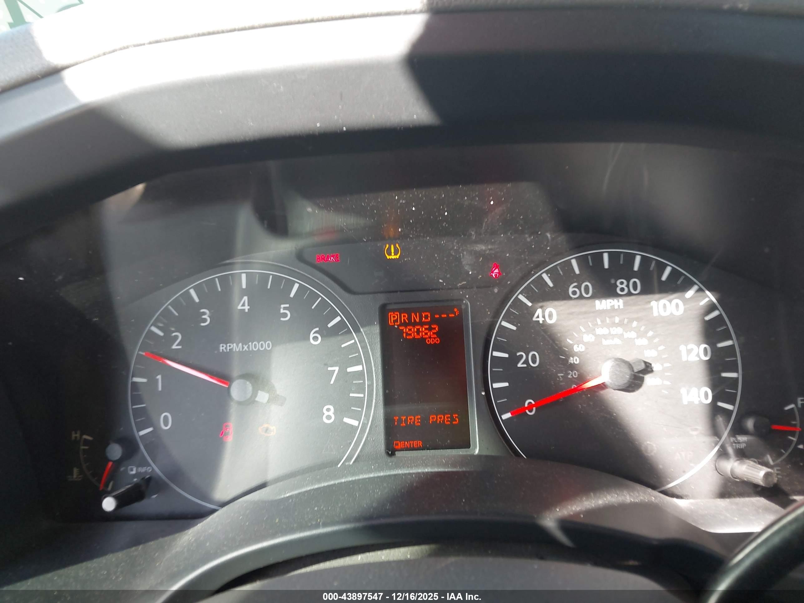 NISSAN NV image 7