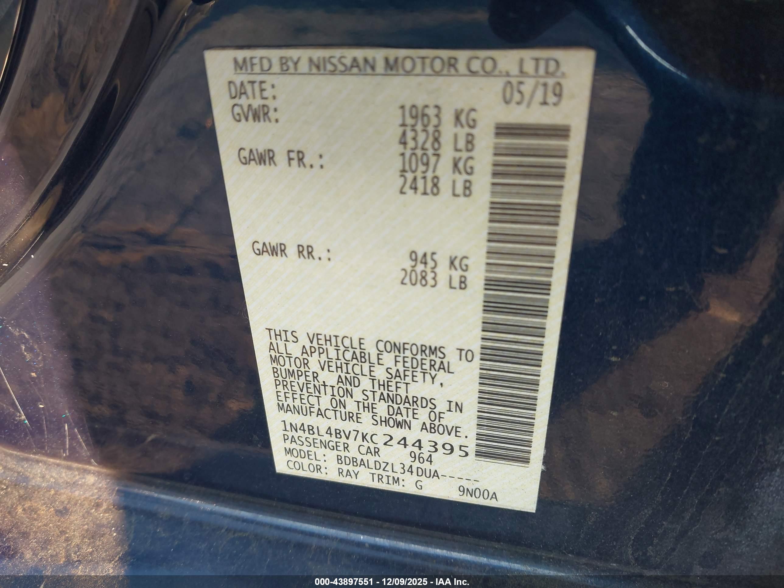 NISSAN ALTIMA image 9