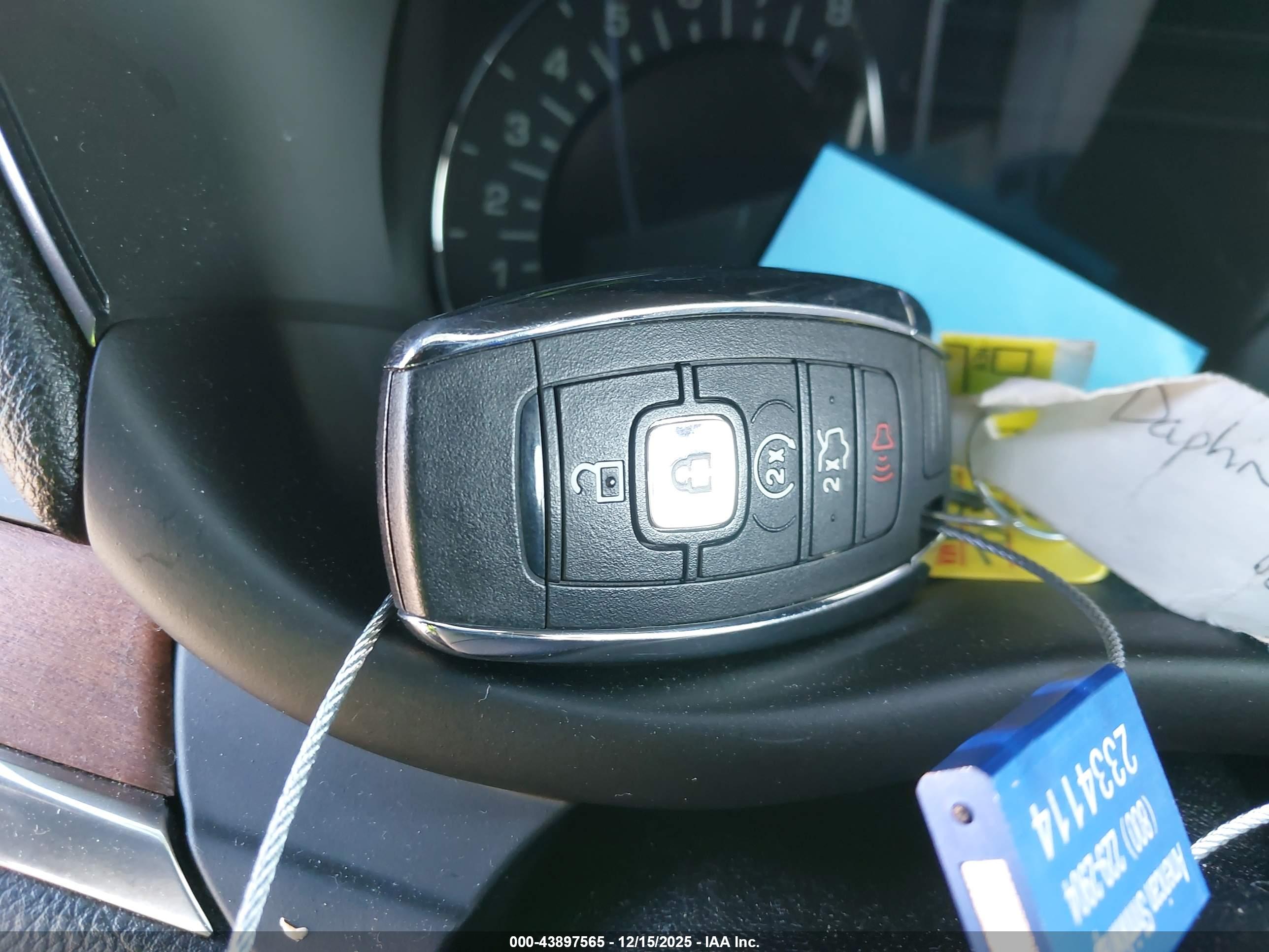 LINCOLN MKC image 11